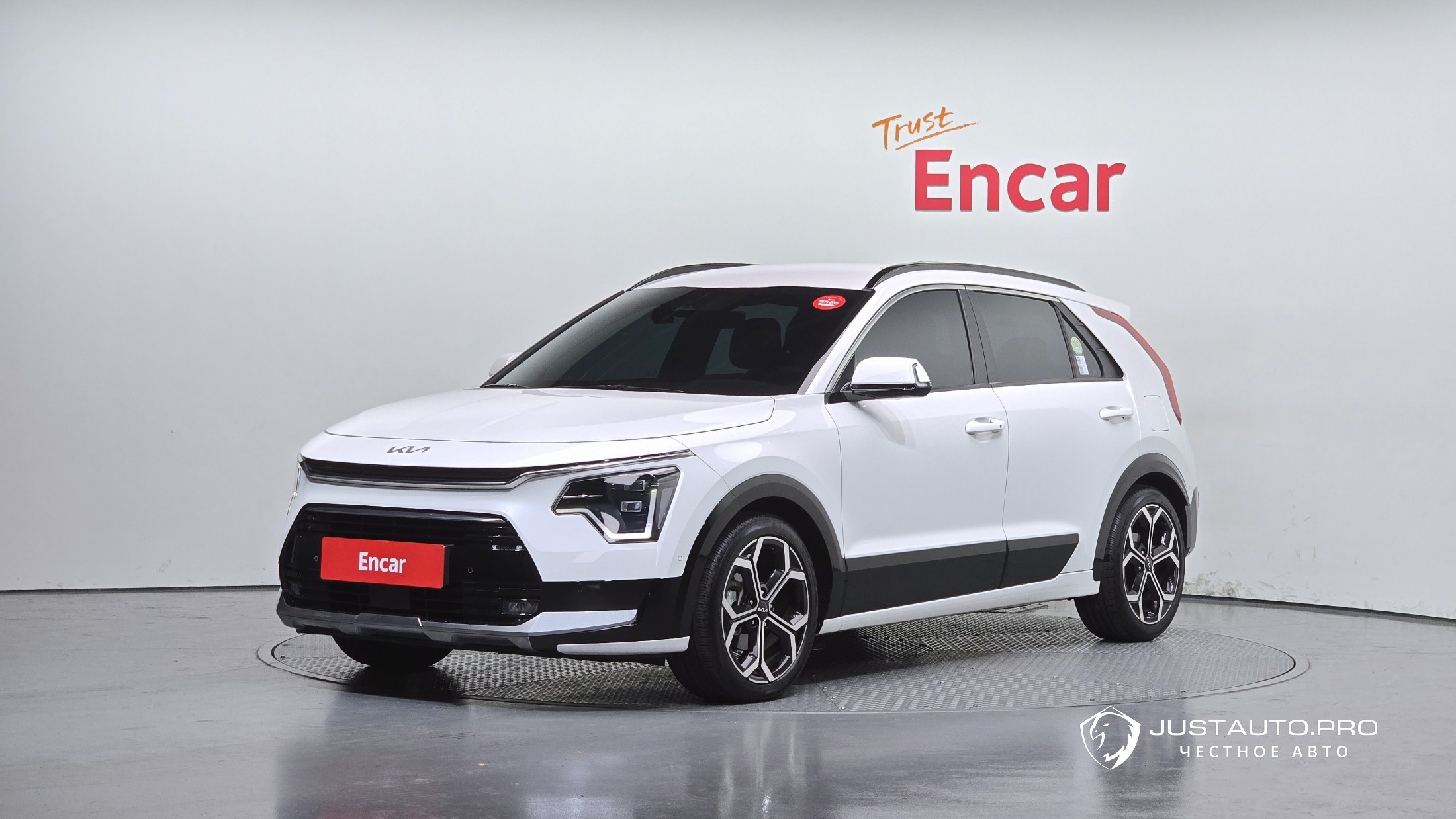 Автомобиль Kia Niro