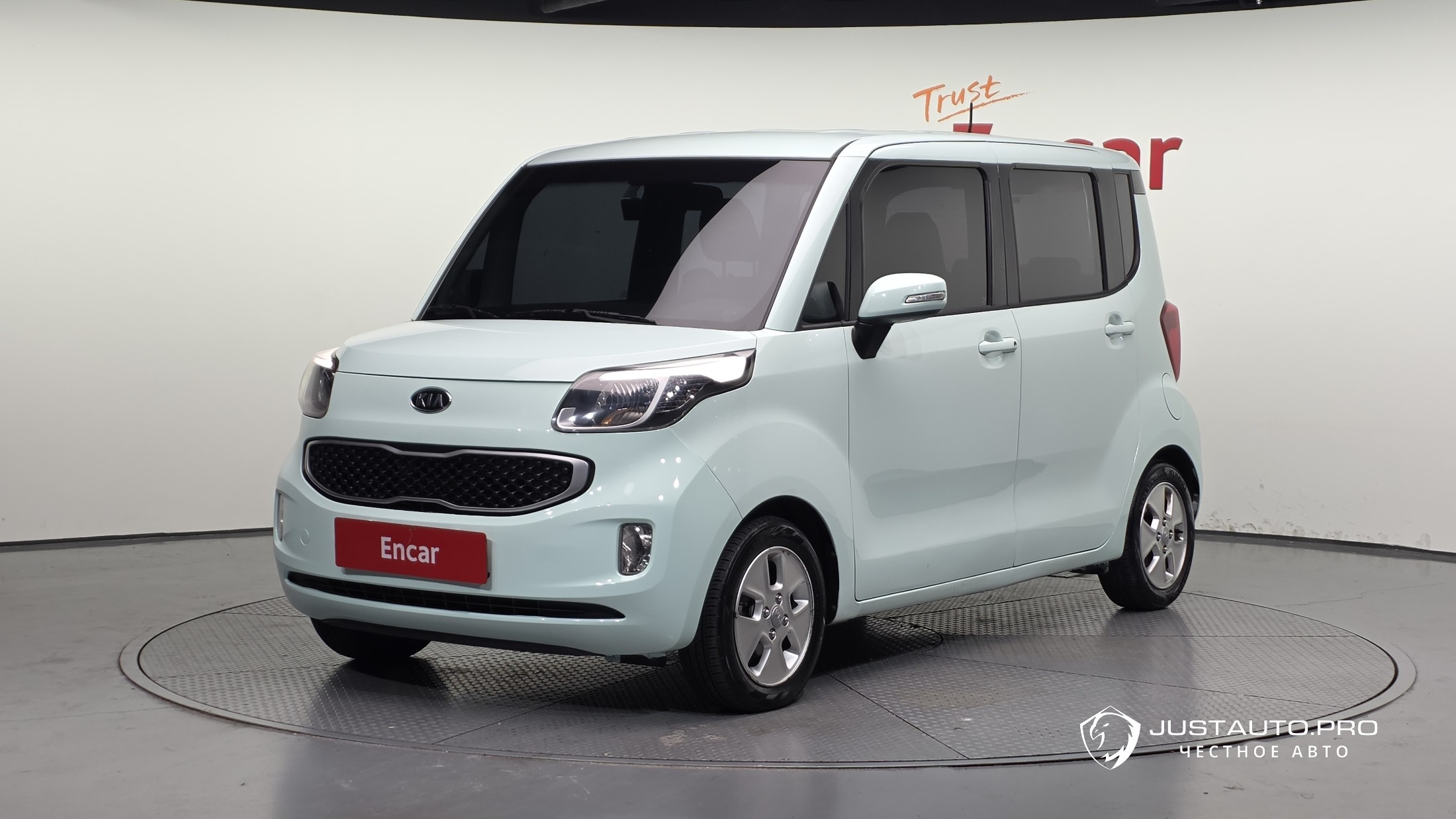 Автомобиль Kia RAY