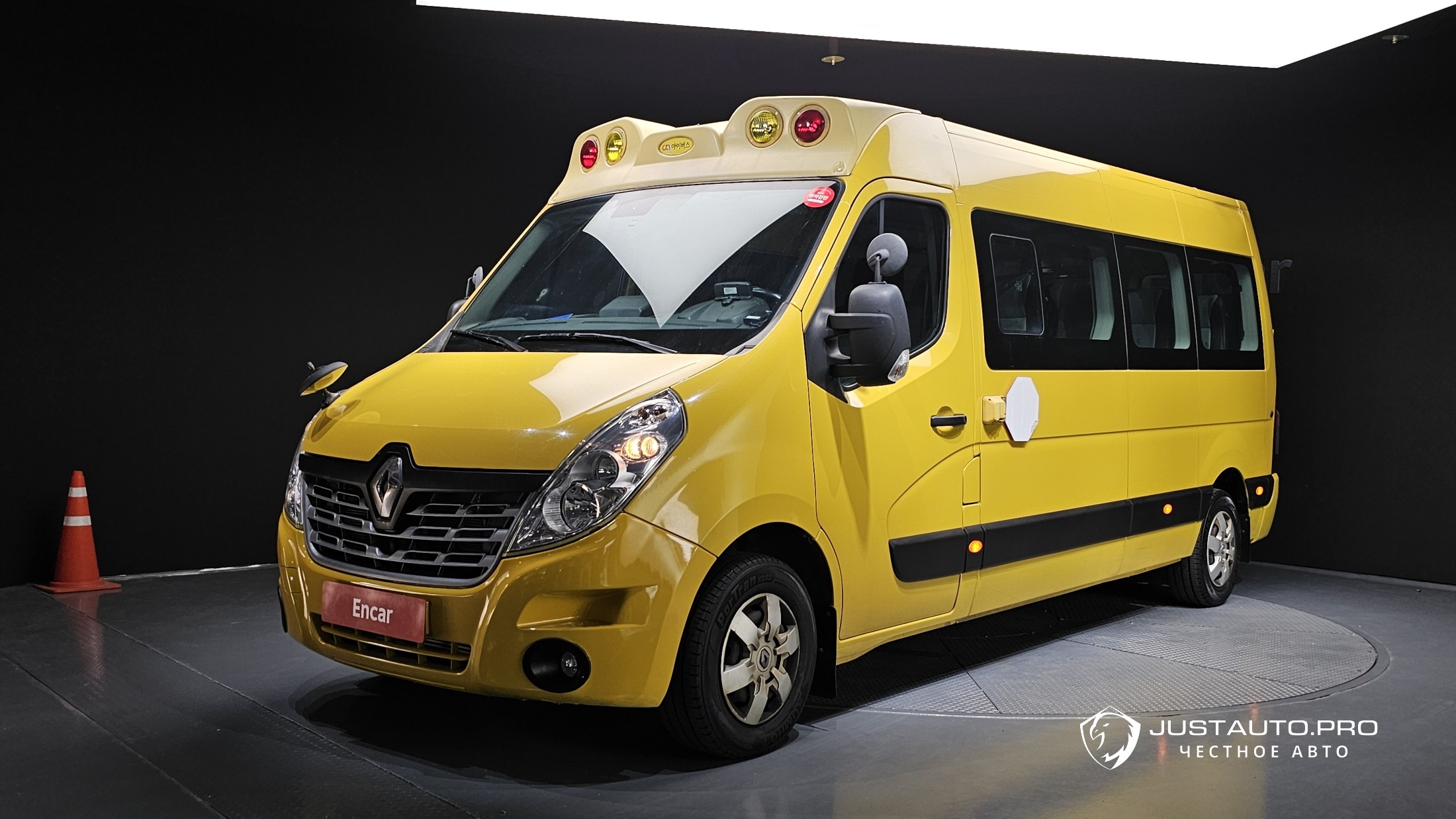 Автомобиль Renault-KoreaSamsung Master