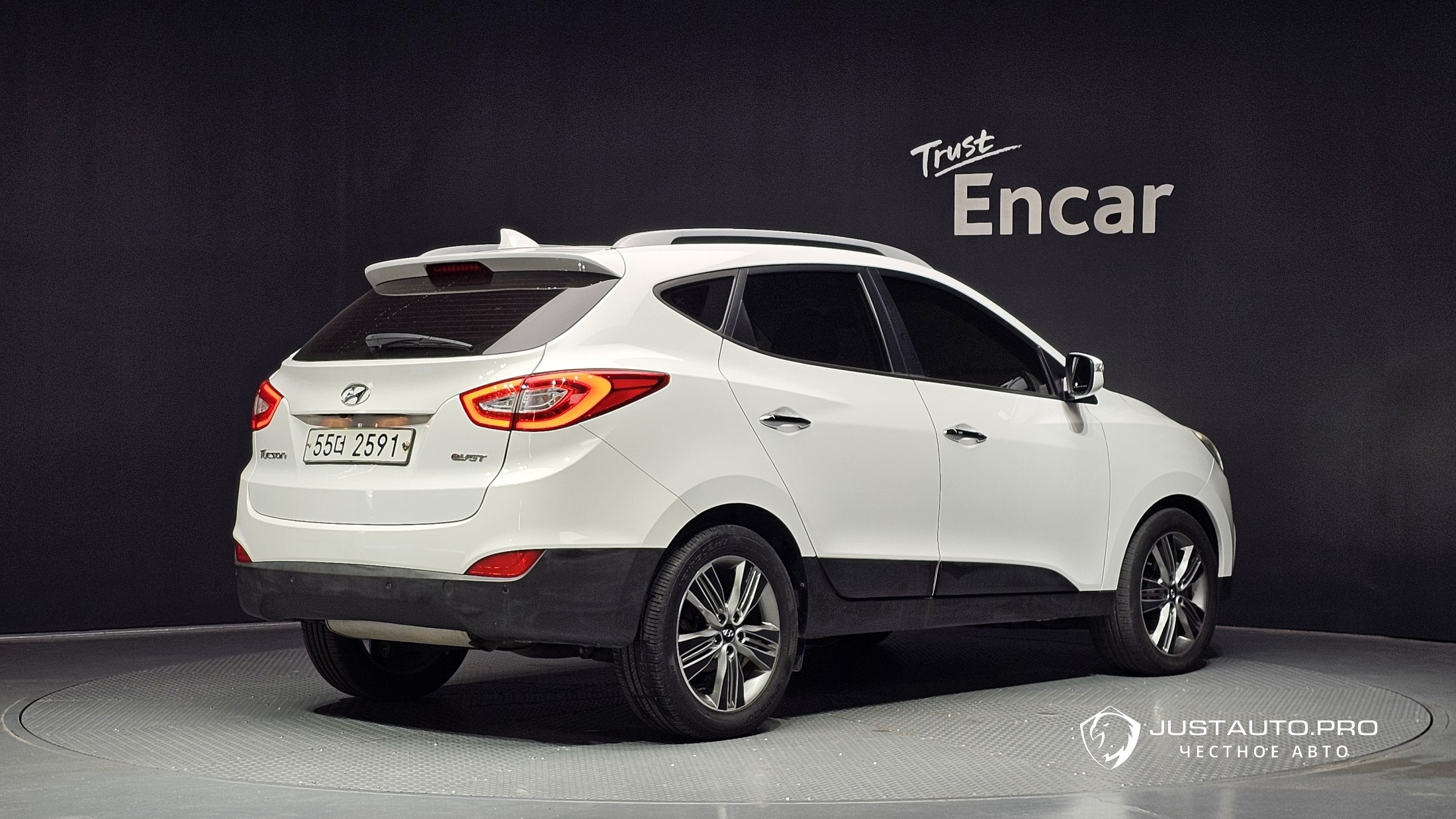 Автомобиль Hyundai Tucson