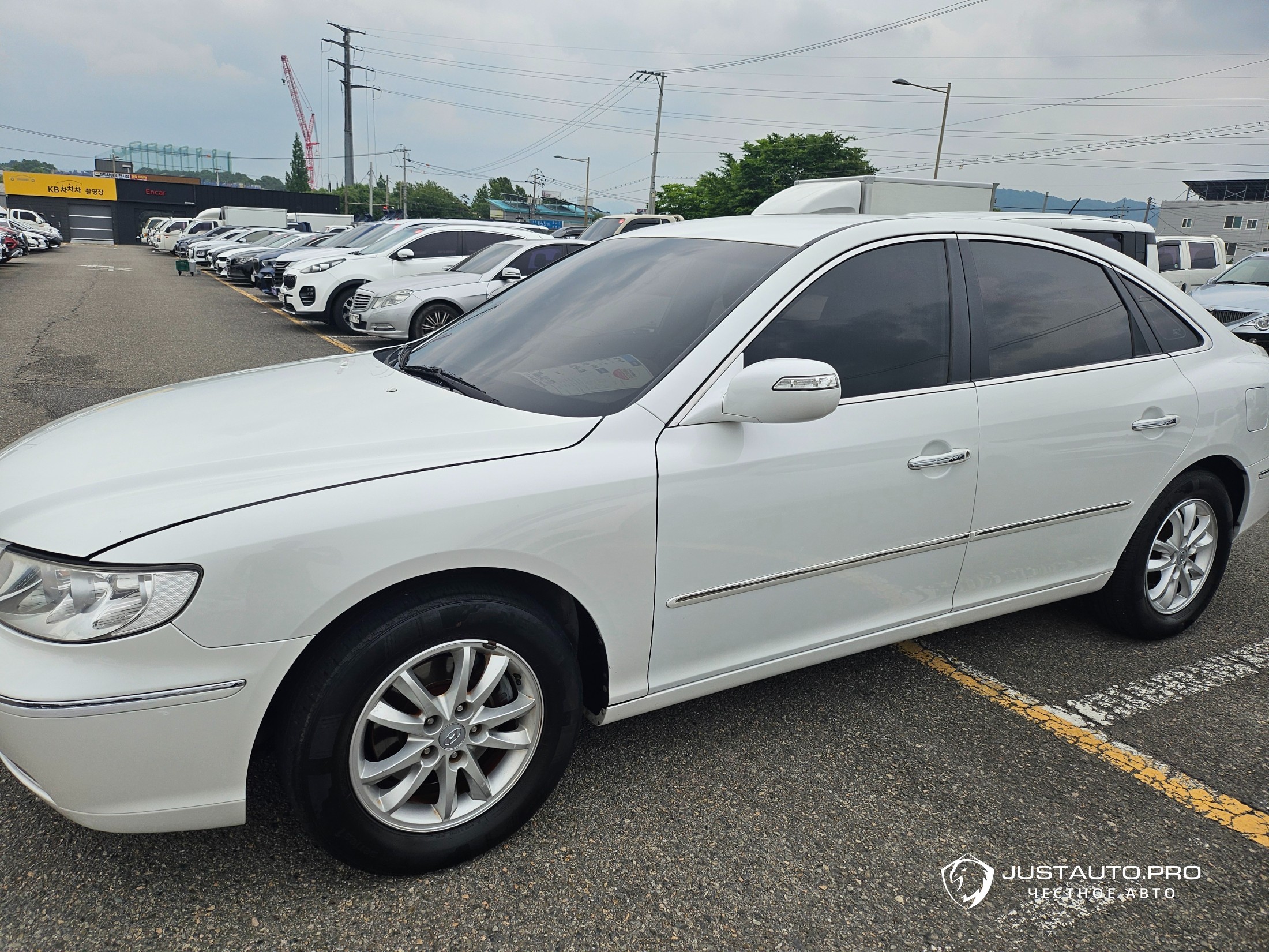 Автомобиль Hyundai Grandeur