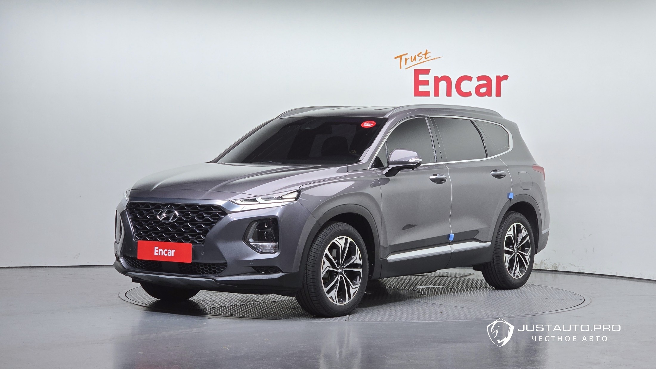 Автомобиль Hyundai Santafe