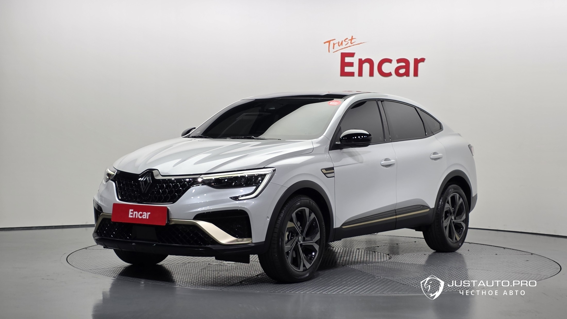 Автомобиль Renault-KoreaSamsung Arkana