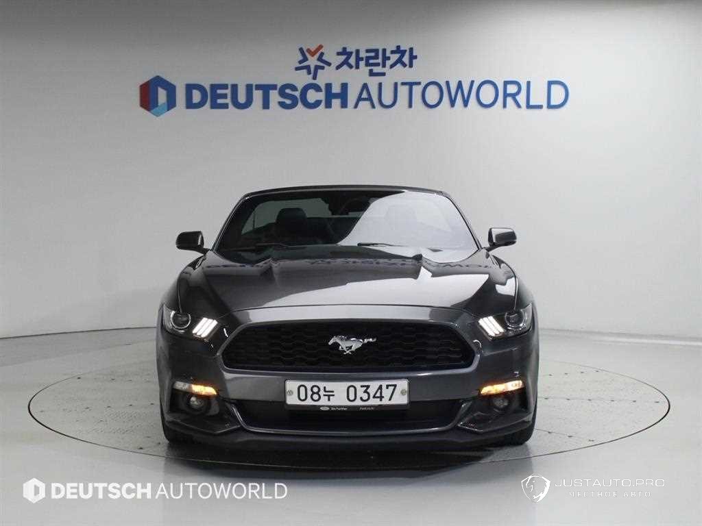 Автомобиль Ford Mustang