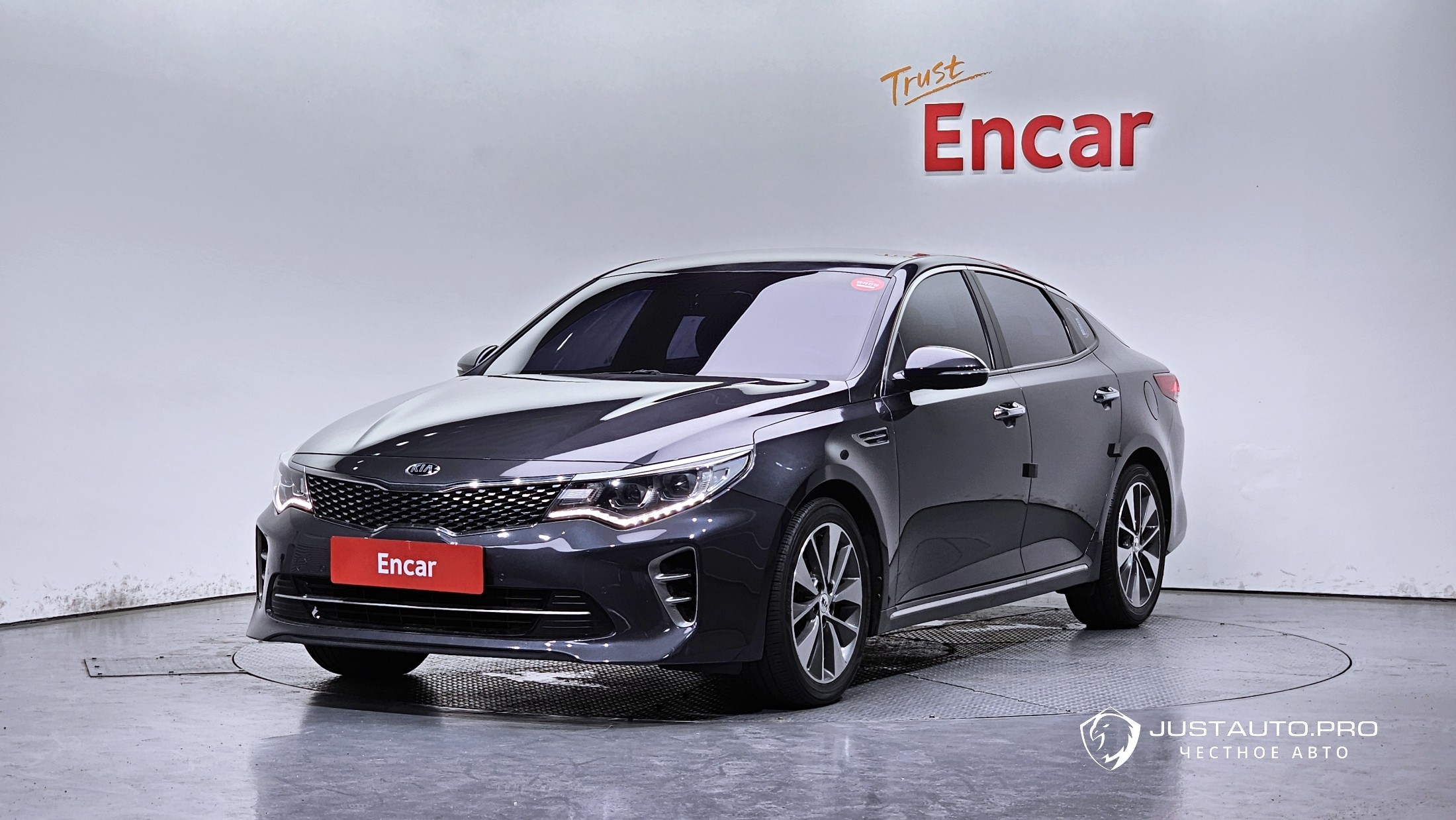 Автомобиль Kia K5