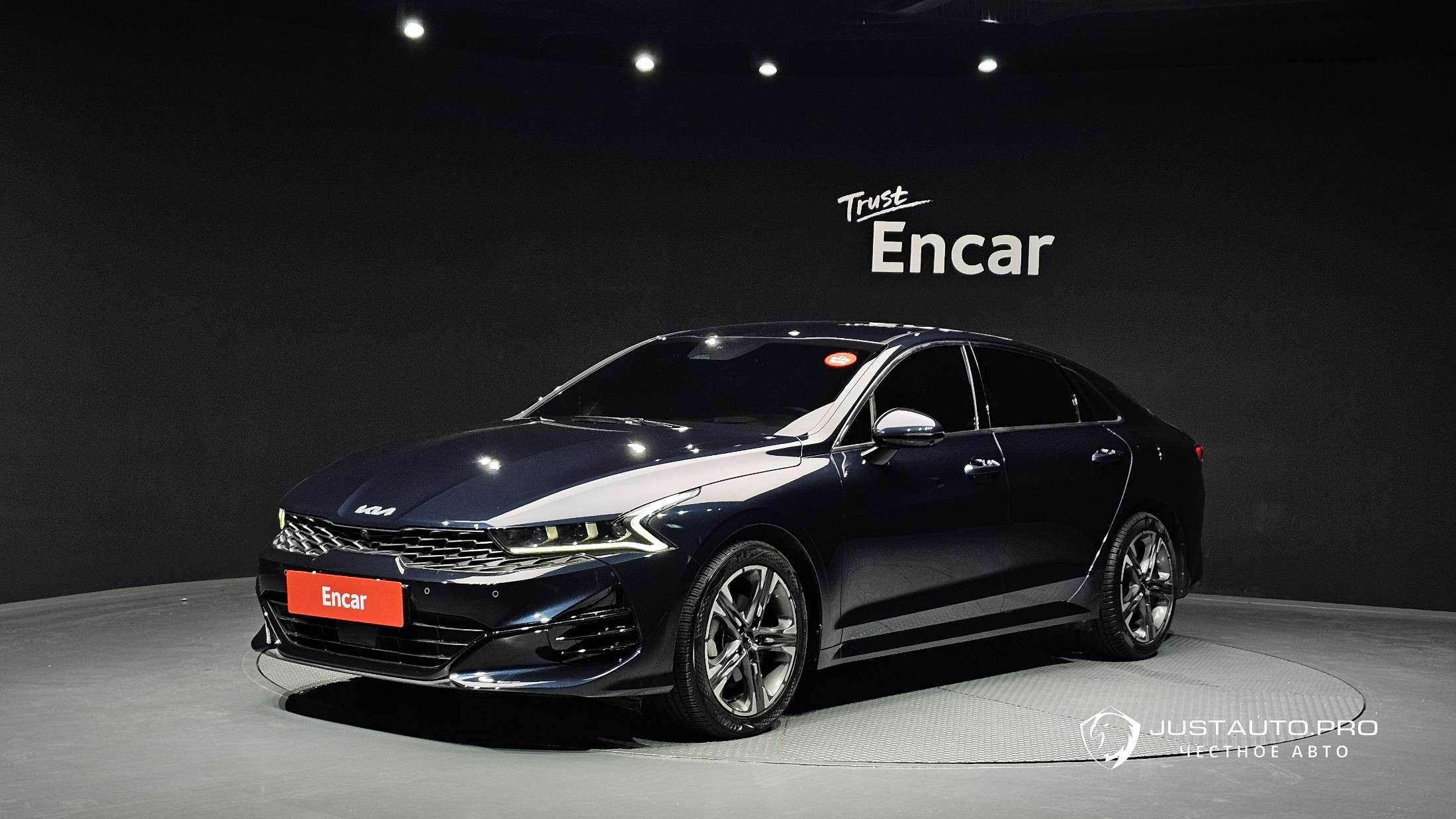 Автомобиль Kia K5
