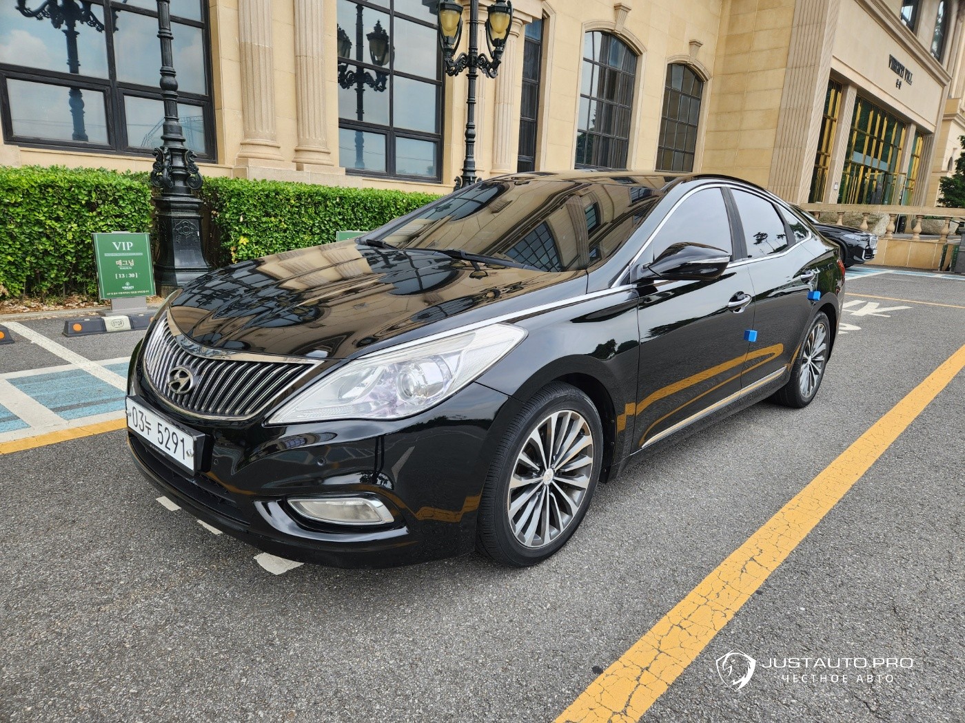 Автомобиль Hyundai Grandeur