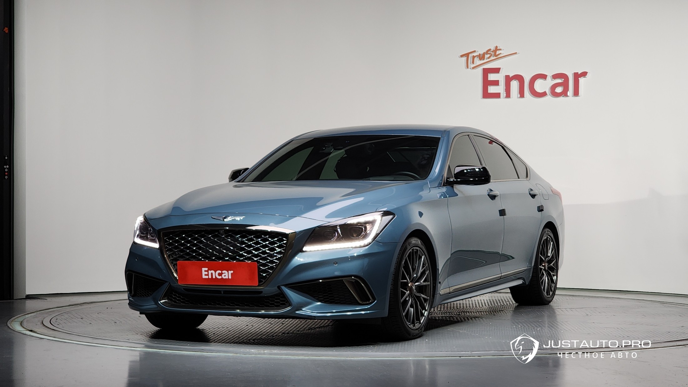 Автомобиль Genesis G80