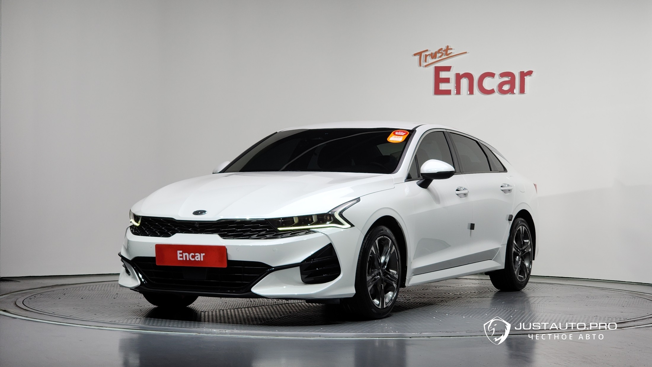 Автомобиль Kia K5