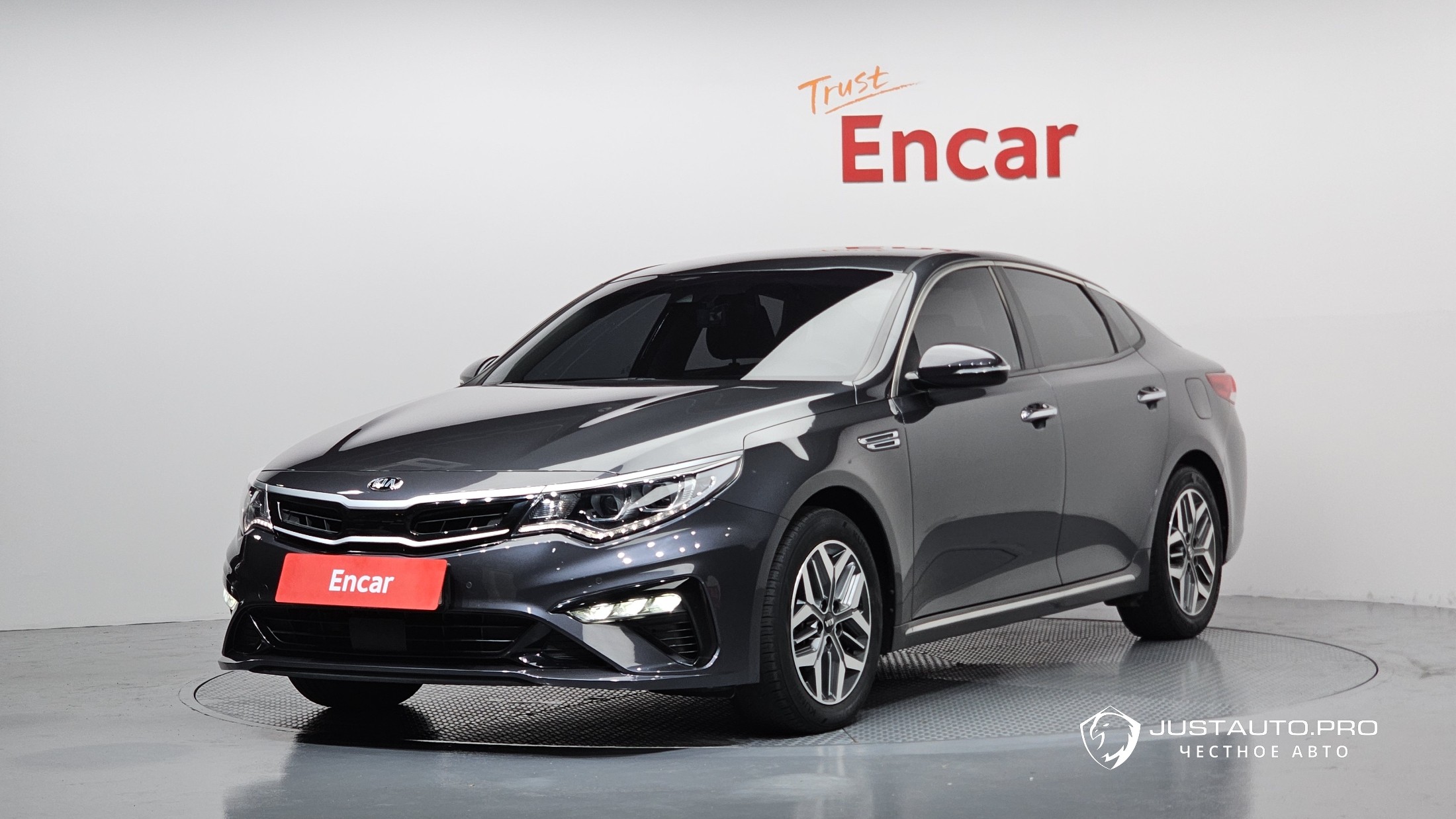 Автомобиль Kia K5
