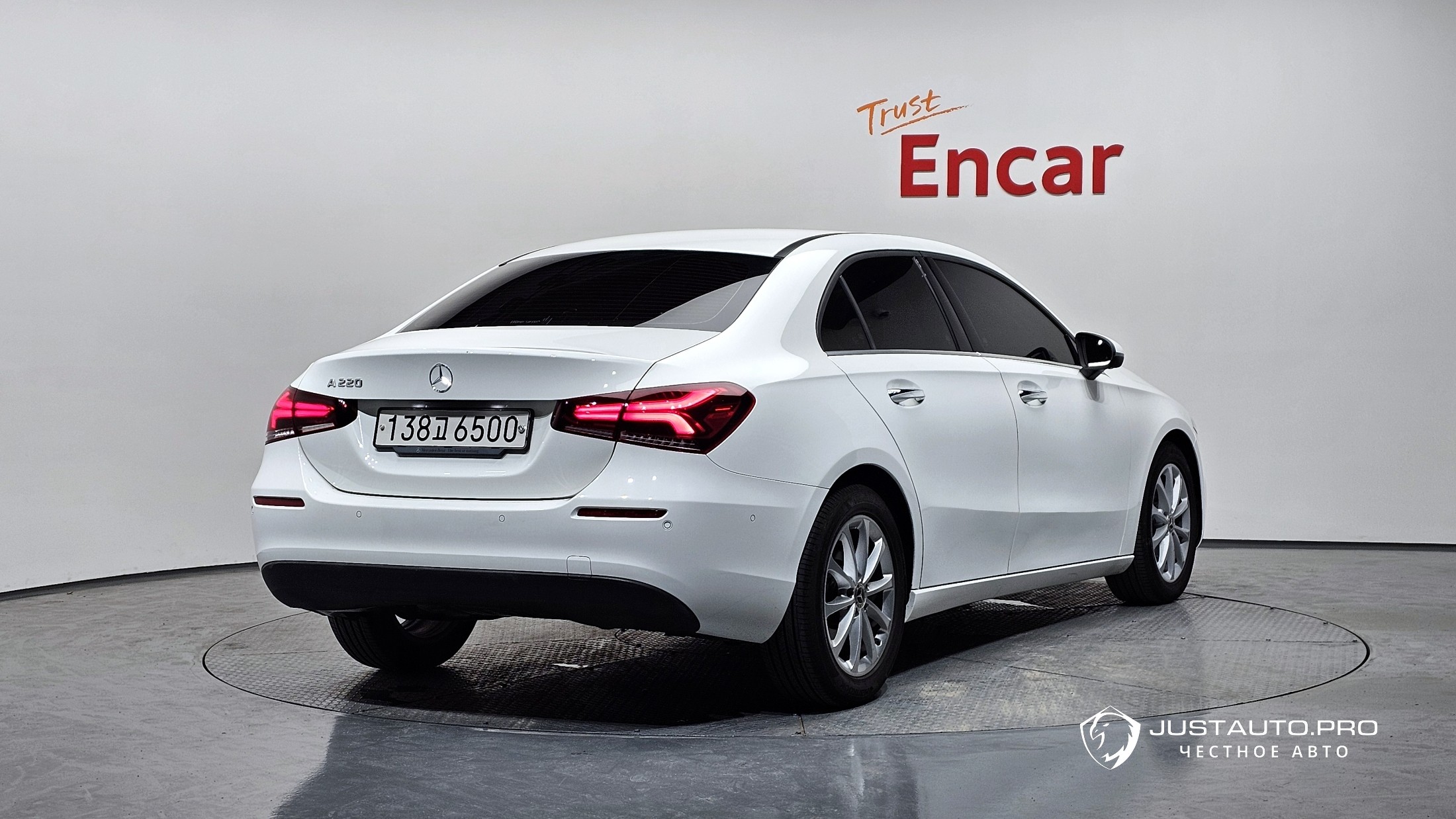 Автомобиль Mercedes-Benz A-Class