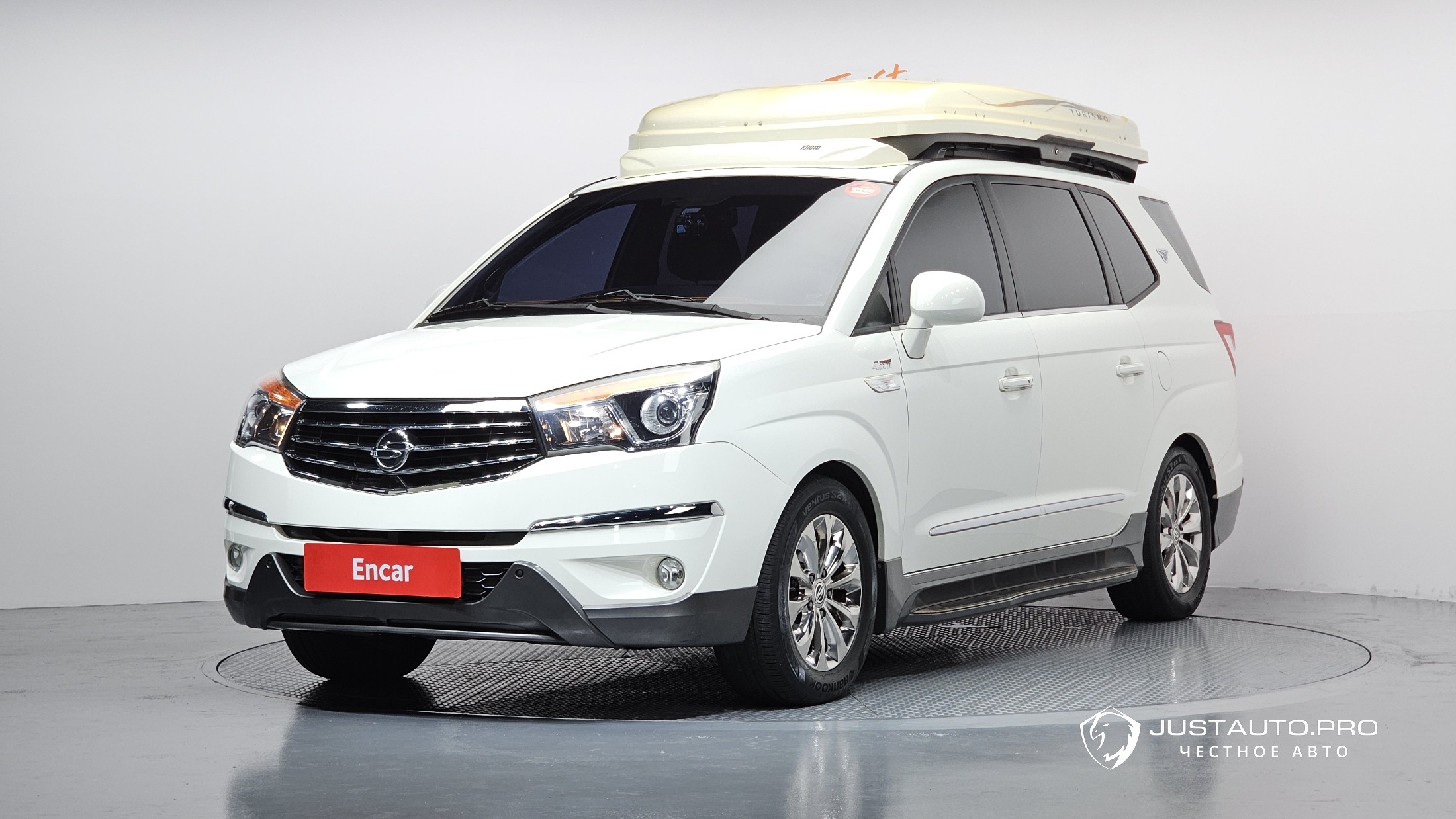 Автомобиль KG_Mobility_Ssangyong KORANDO
