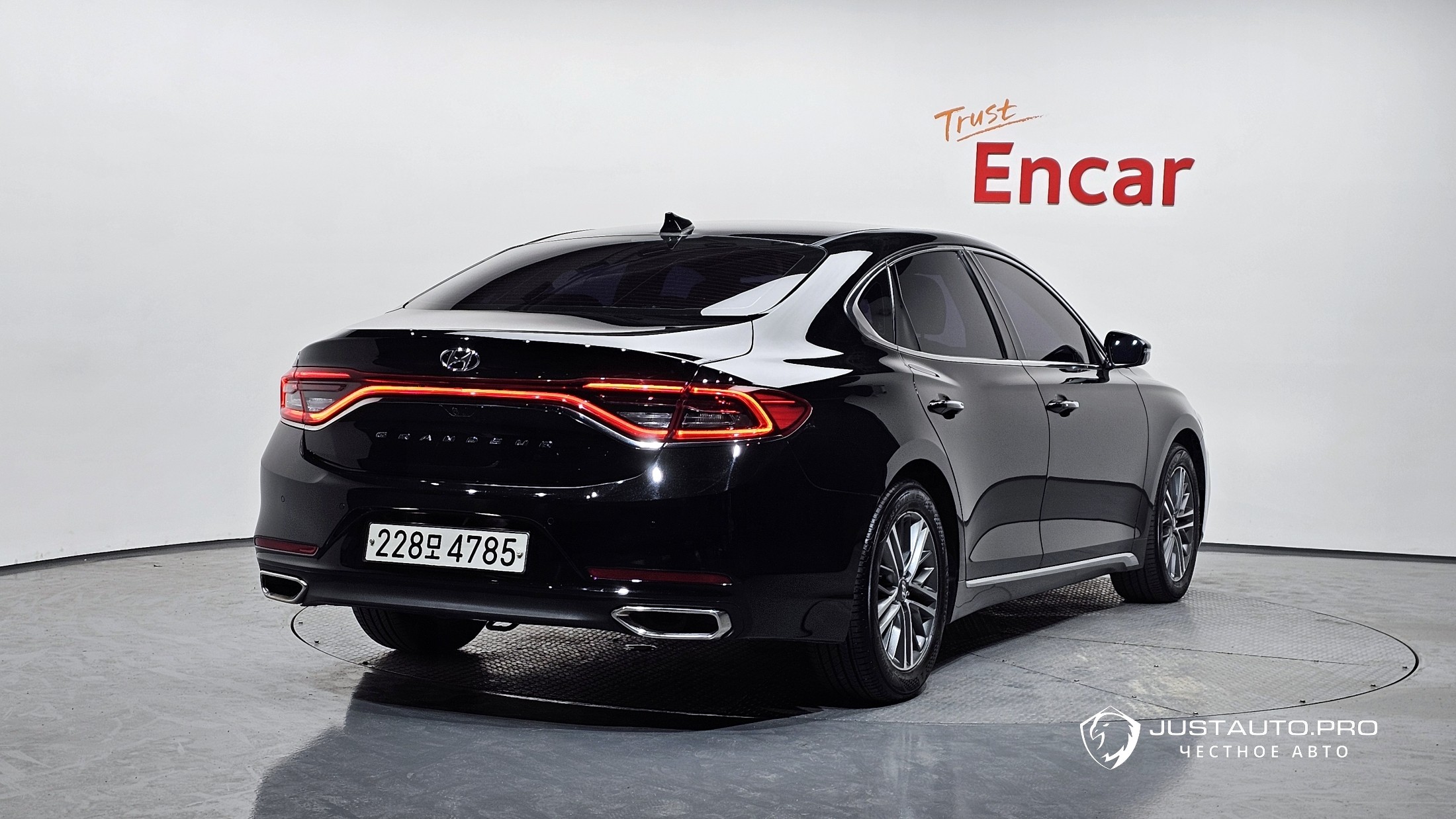Автомобиль Hyundai Grandeur