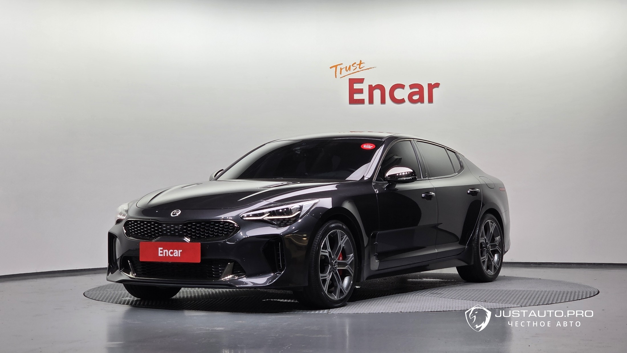 Автомобиль Kia Stinger