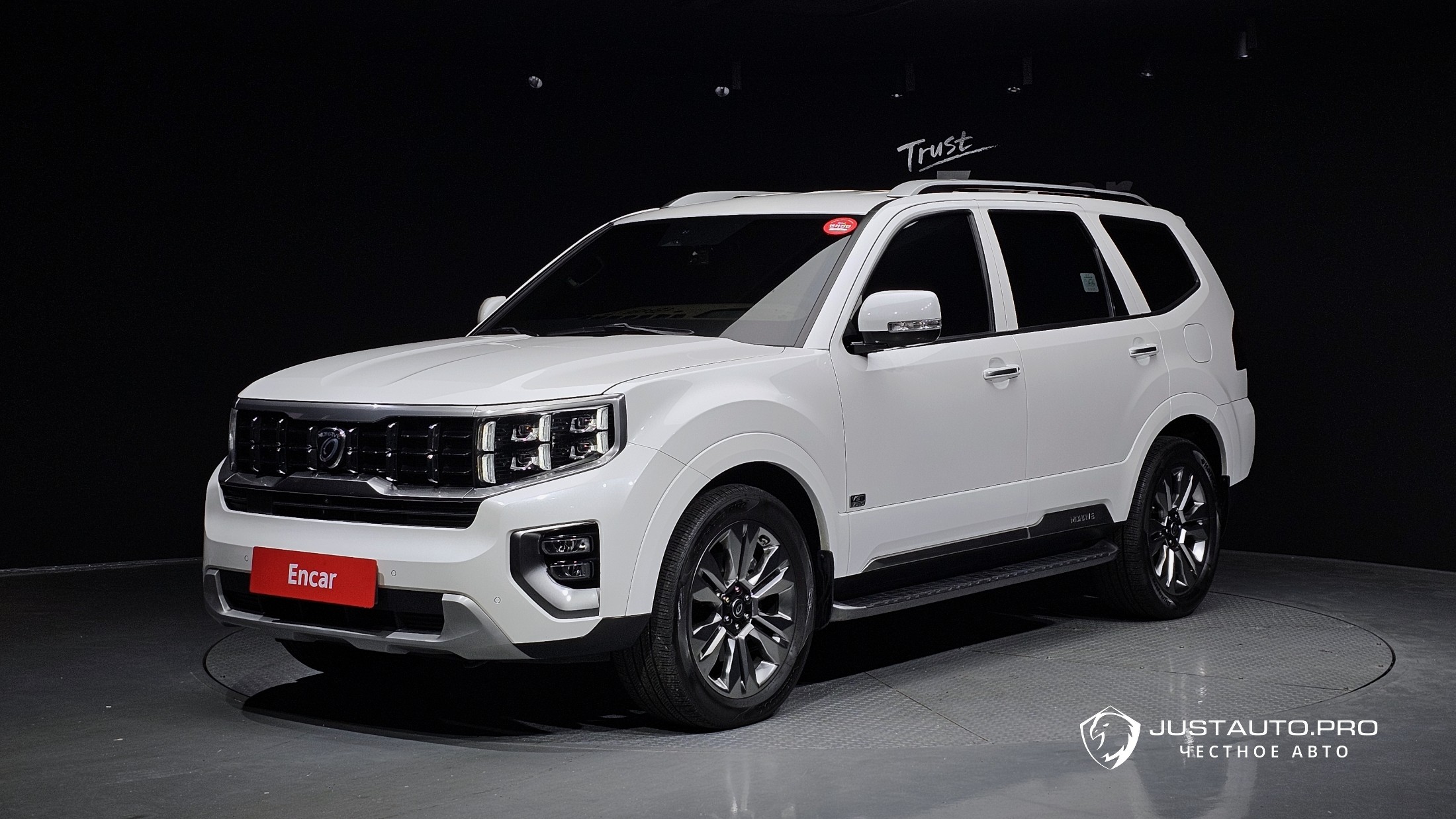 Автомобиль Kia Mohave