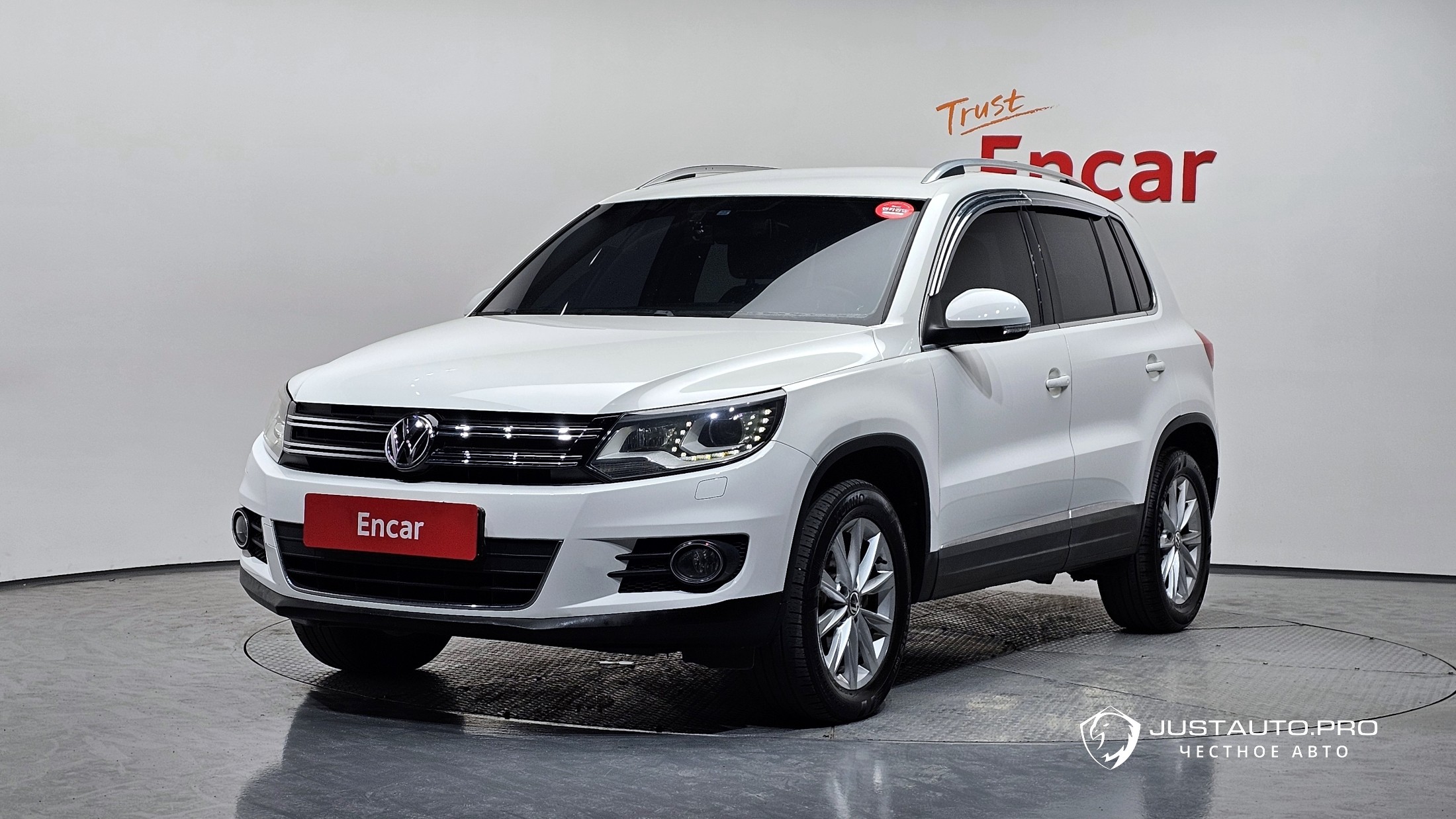 Автомобиль Volkswagen Tiguan