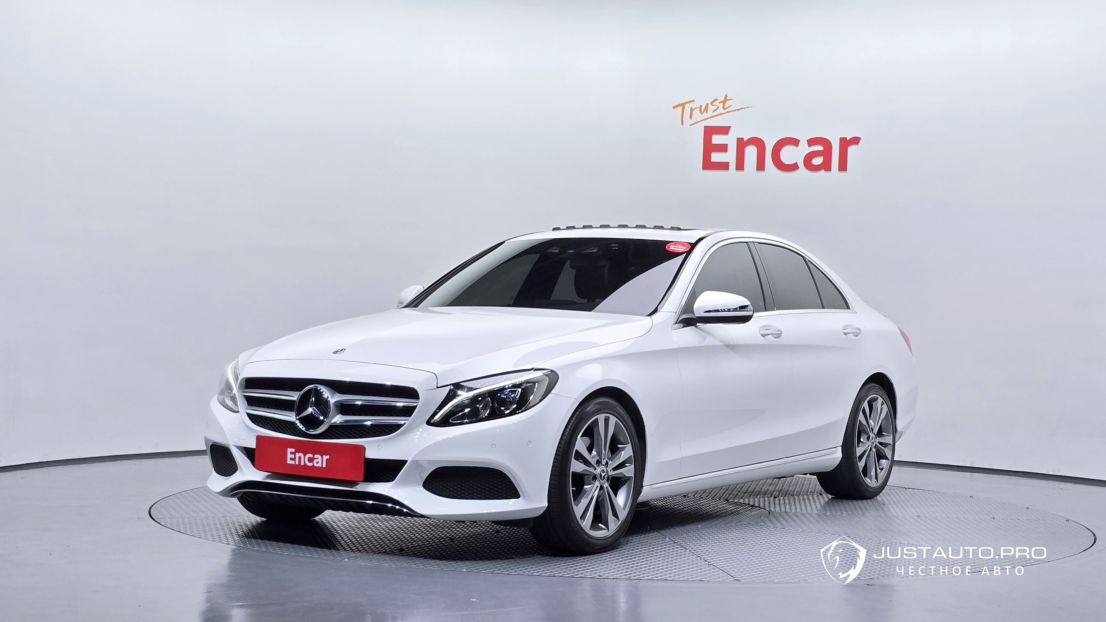 Автомобиль Mercedes-Benz C-Class
