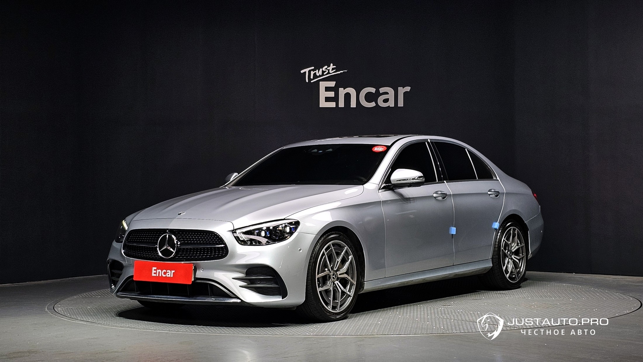 Автомобиль Mercedes-Benz E-Class