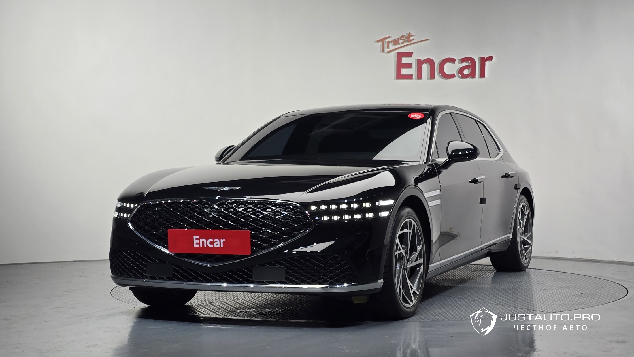 Автомобиль Genesis G90
