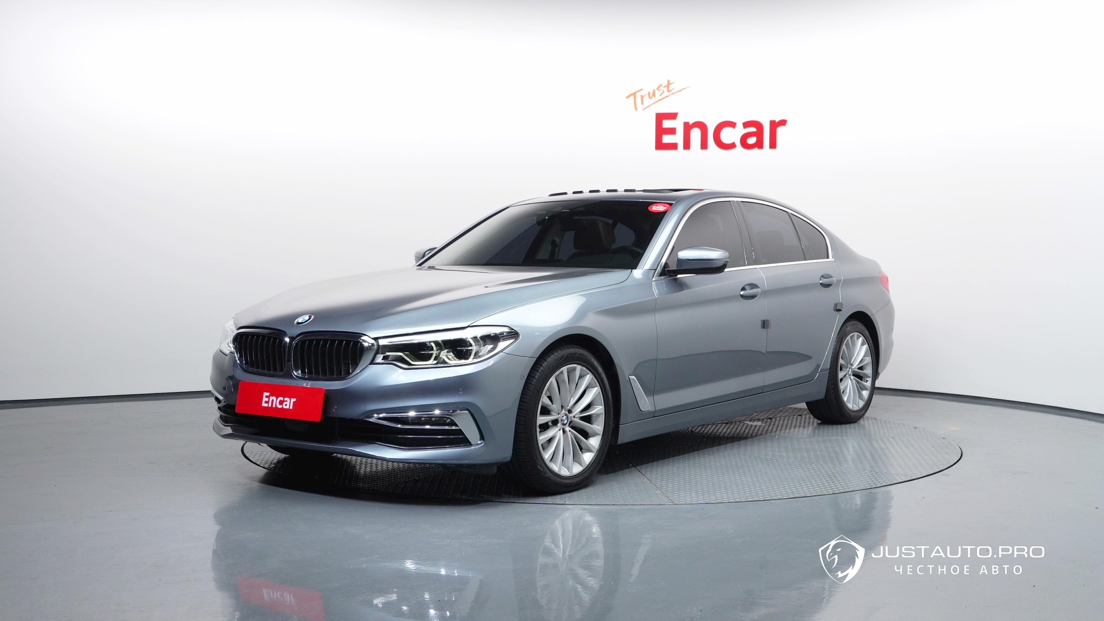 Автомобиль BMW 5-Series