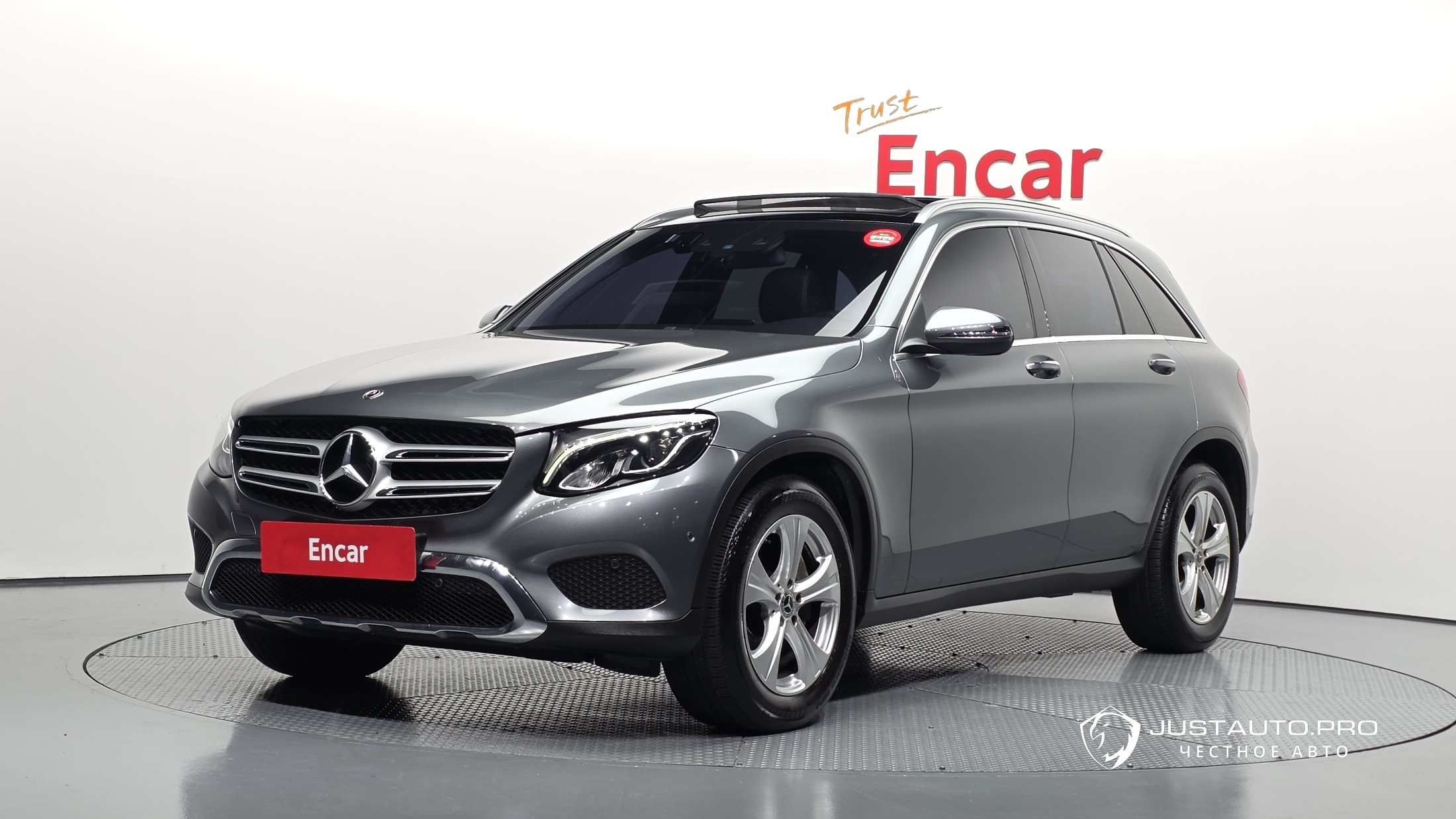 Автомобиль Mercedes-Benz GLC-Class