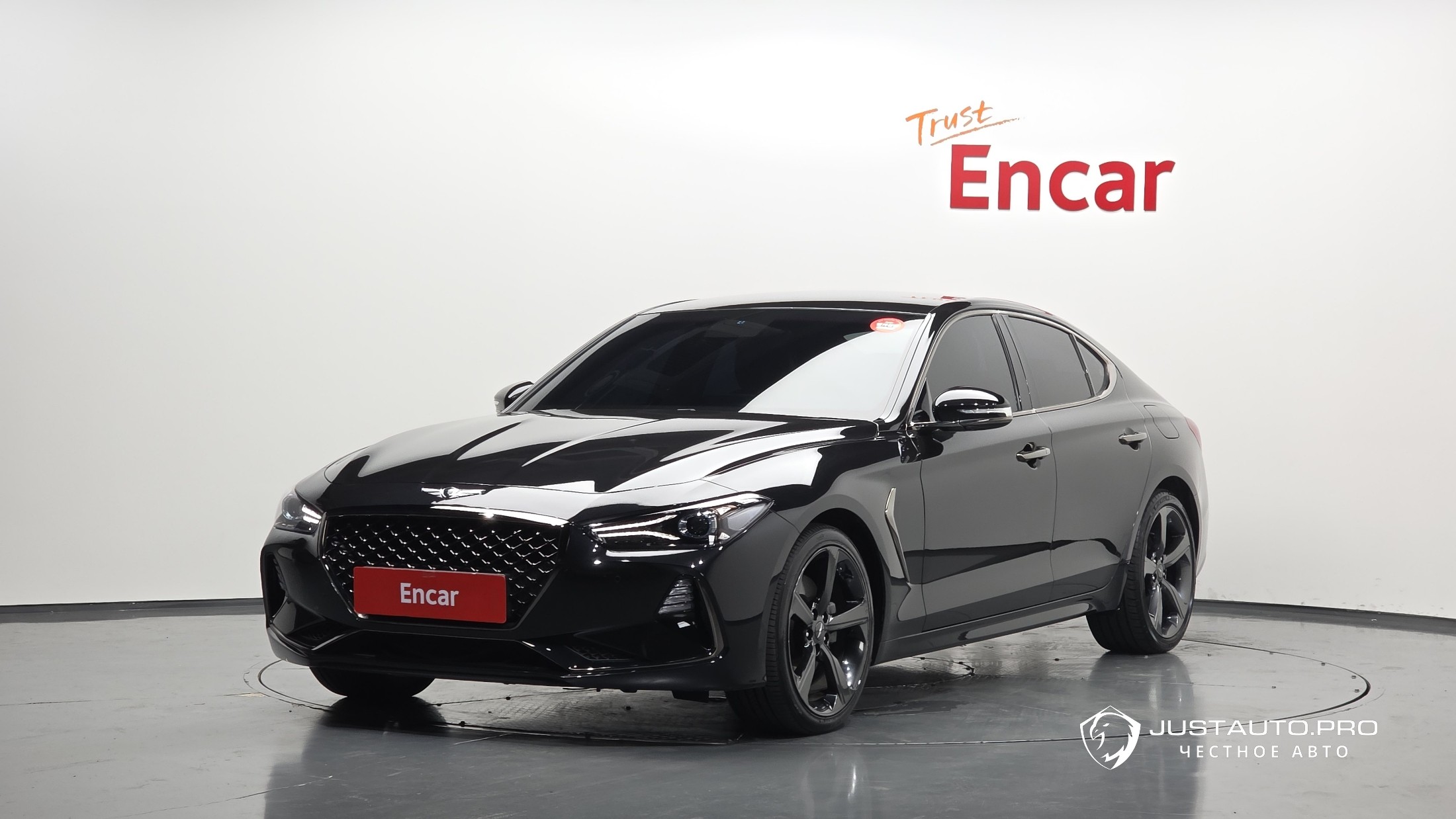 Автомобиль Genesis G70