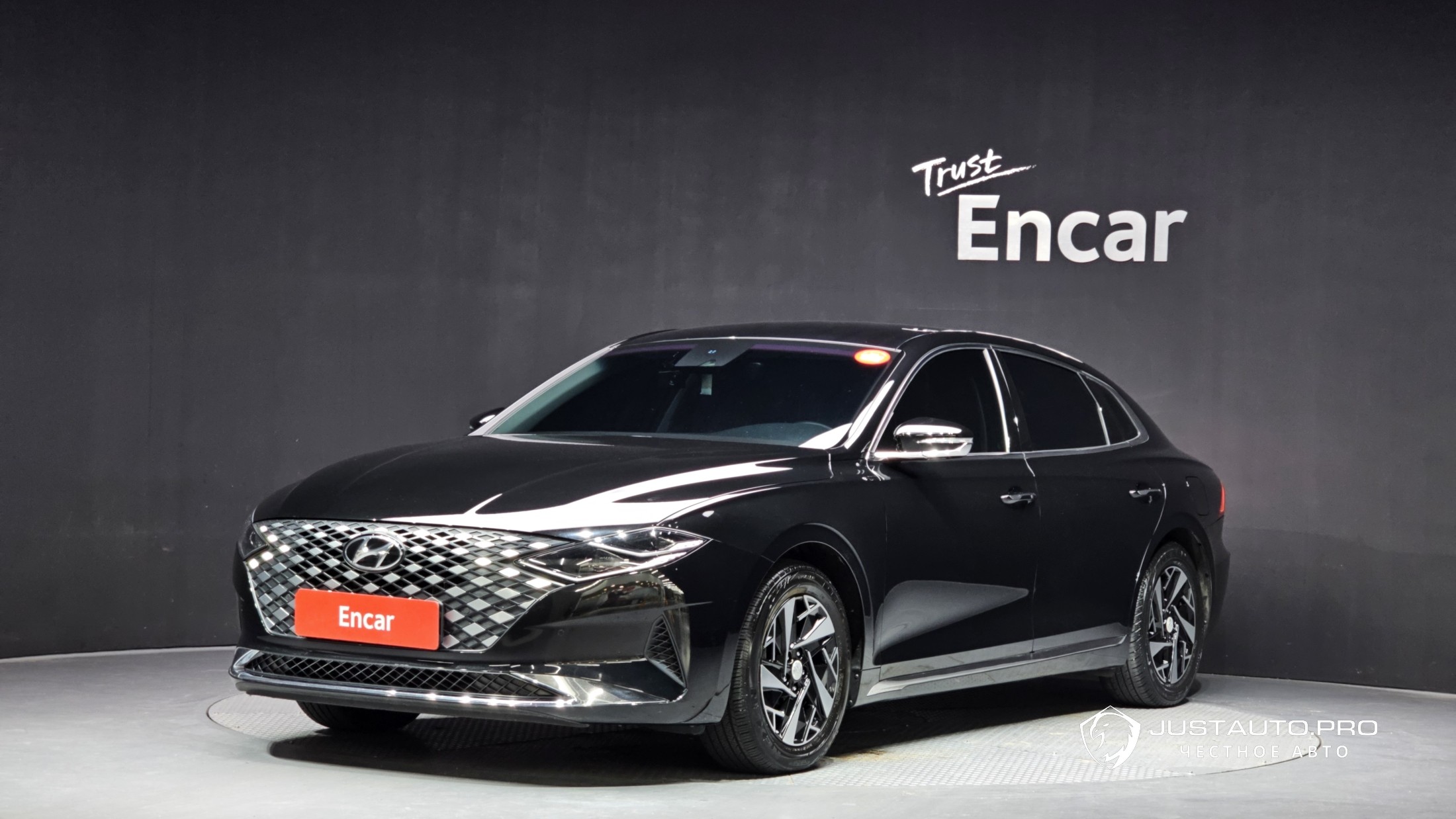 Автомобиль Hyundai Grandeur