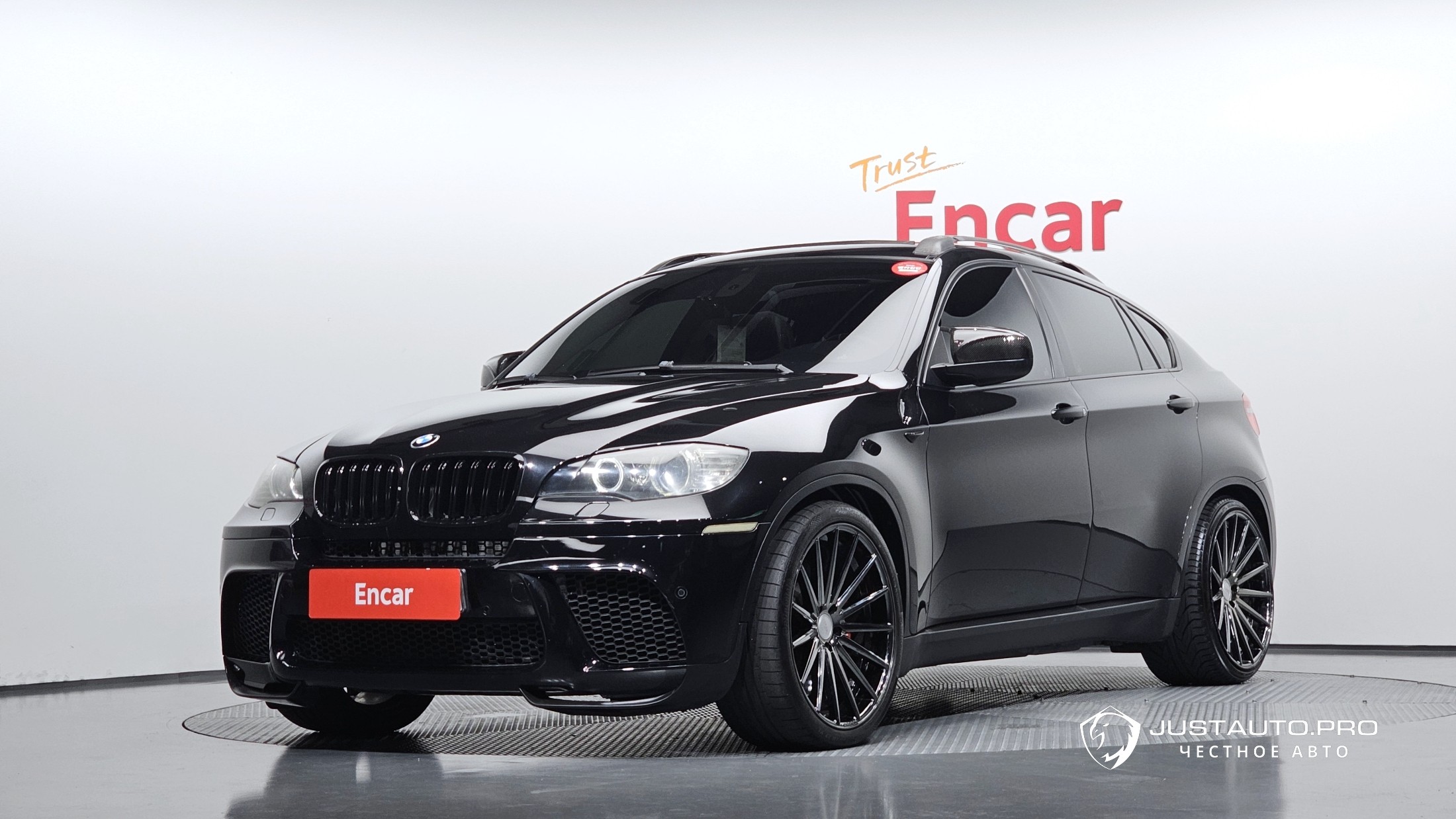 Автомобиль BMW X6