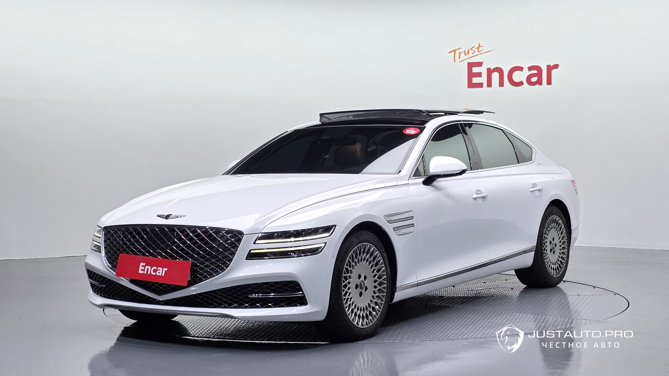 Автомобиль Genesis G80