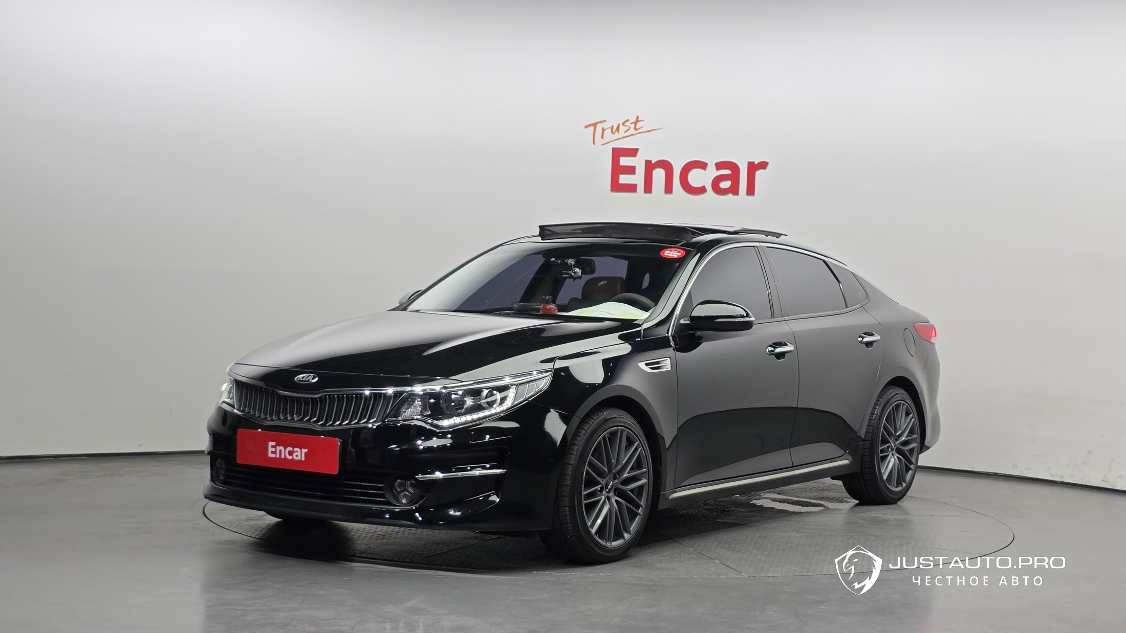 Автомобиль Kia K5