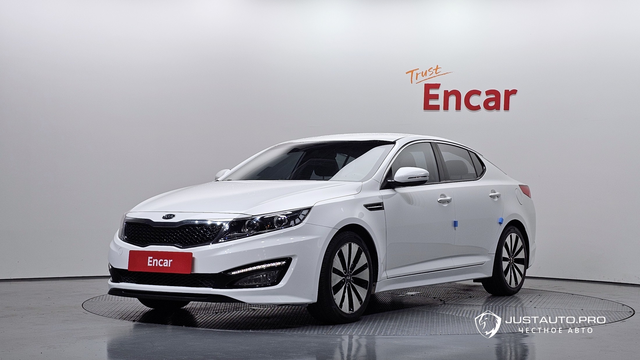 Автомобиль Kia K5