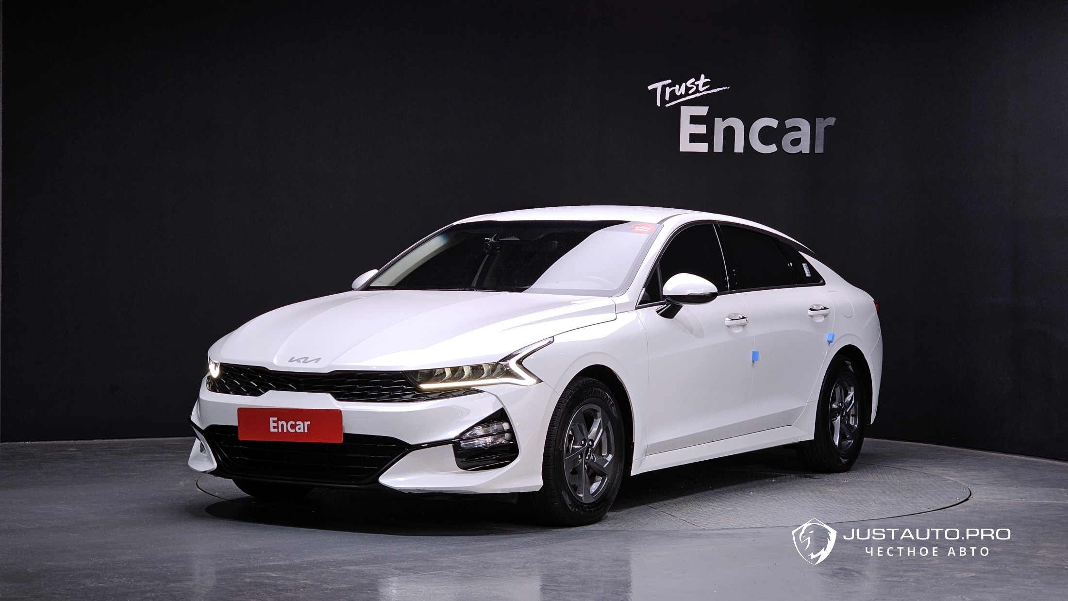 Автомобиль Kia K5
