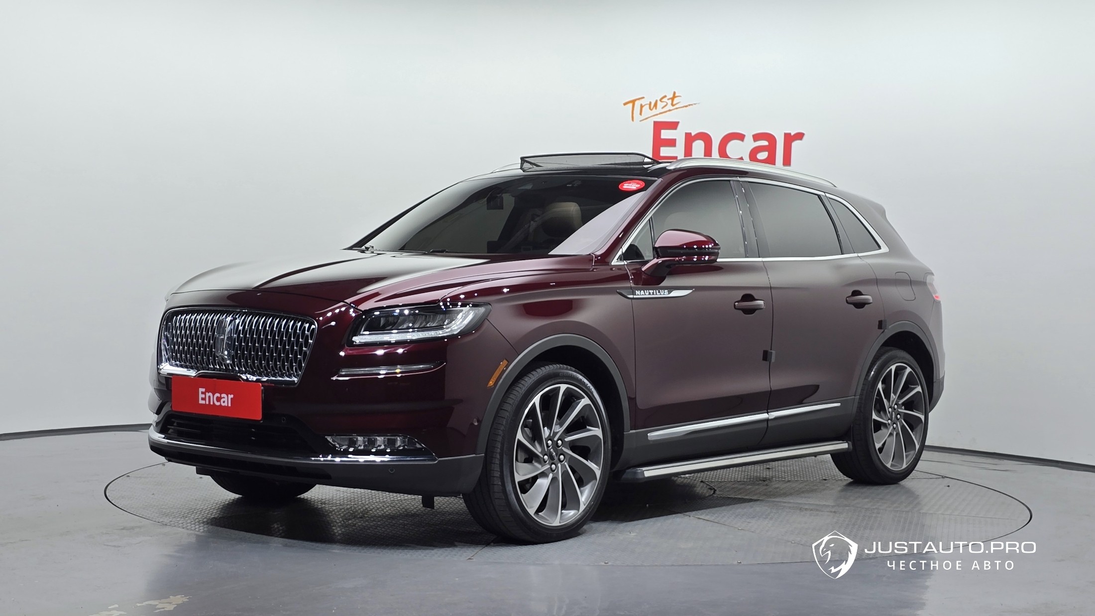 Автомобиль Lincoln Nautilus