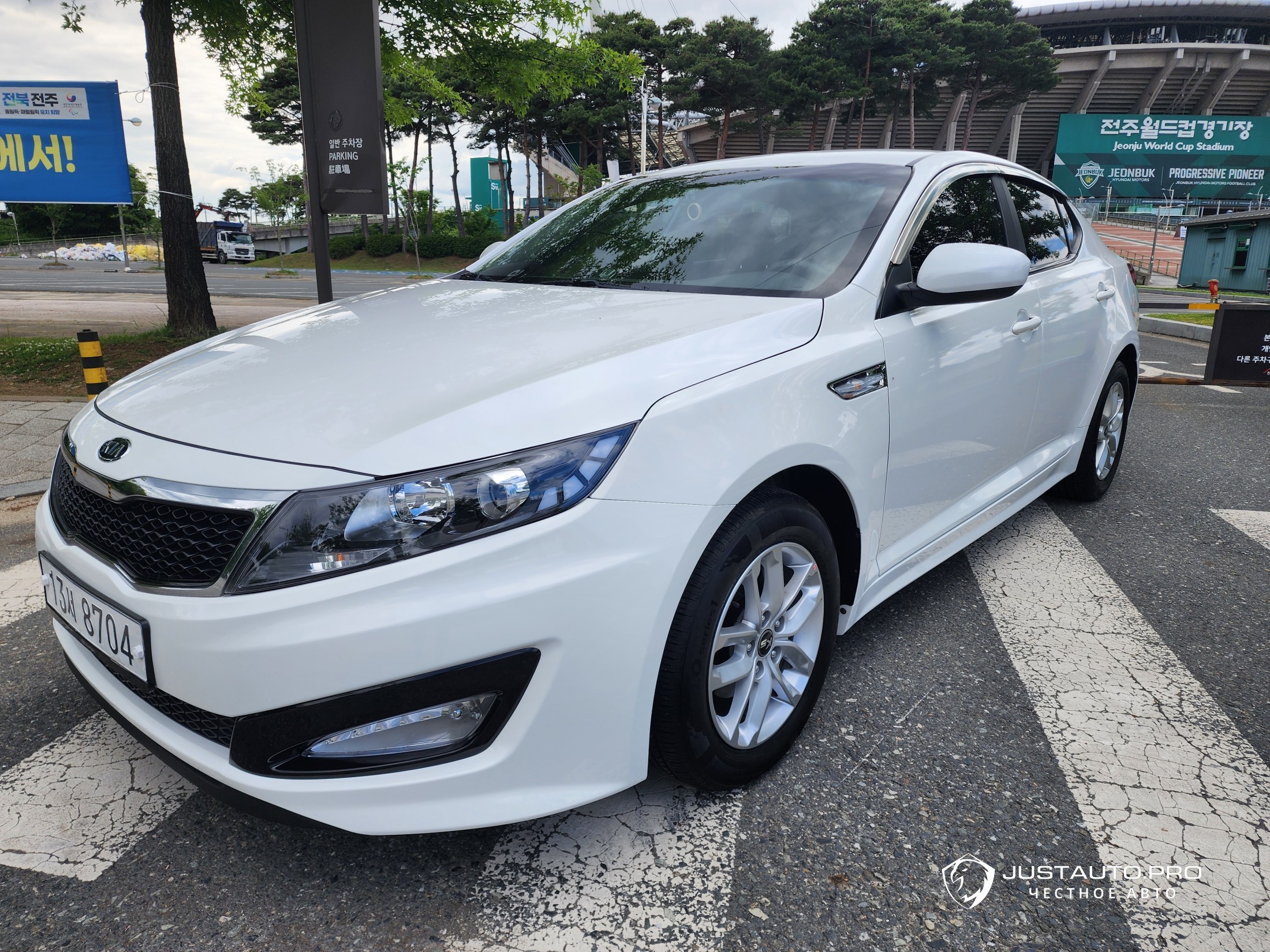 Автомобиль Kia K5