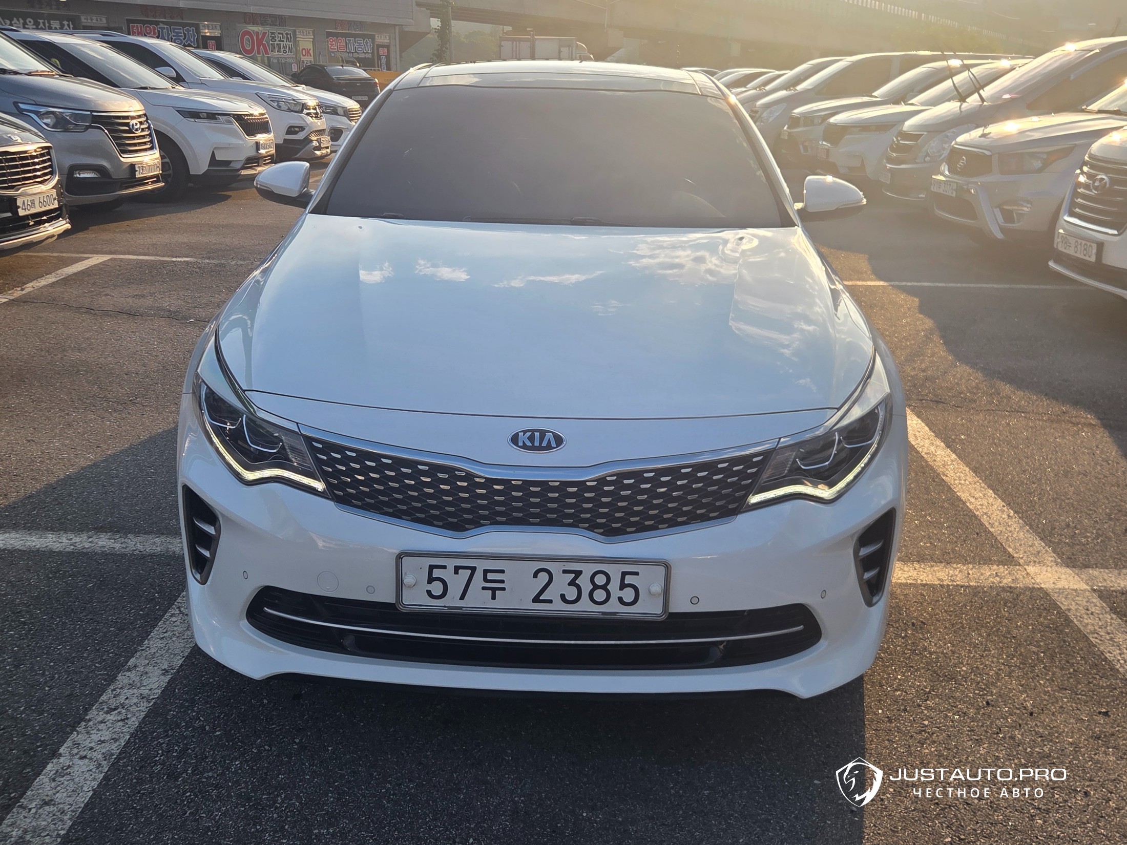 Автомобиль Kia K5