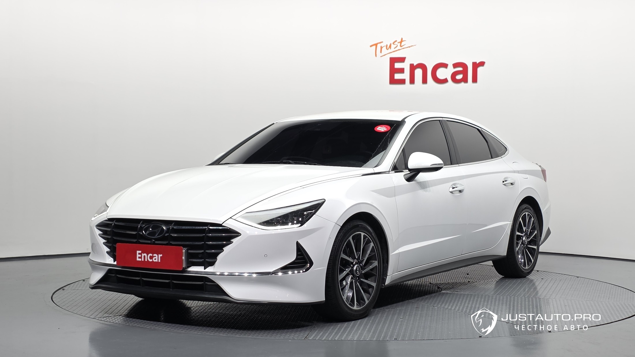 Автомобиль Hyundai Sonata