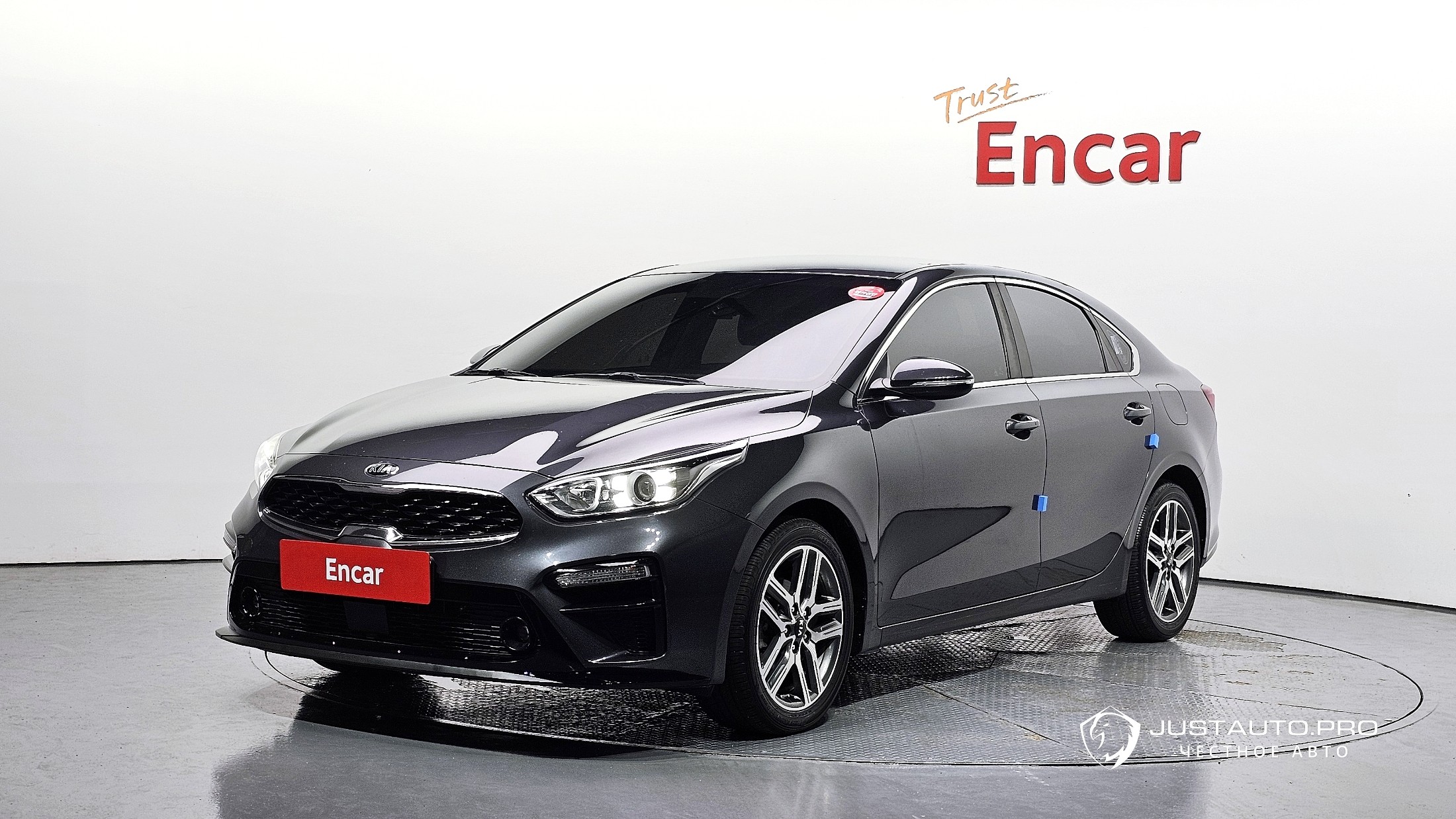Автомобиль Kia K3