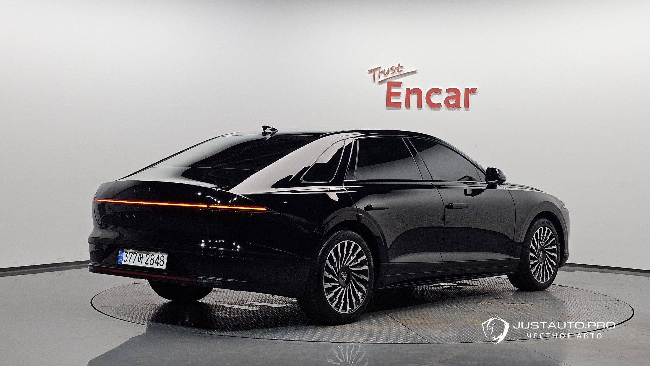 Автомобиль Hyundai Grandeur