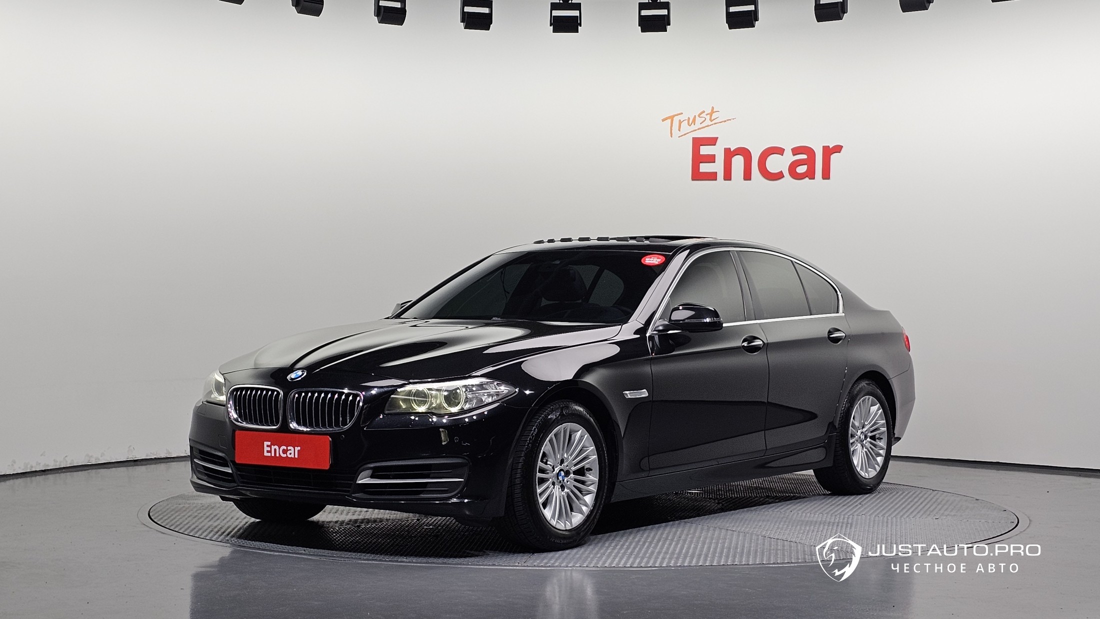 Автомобиль BMW 5-Series