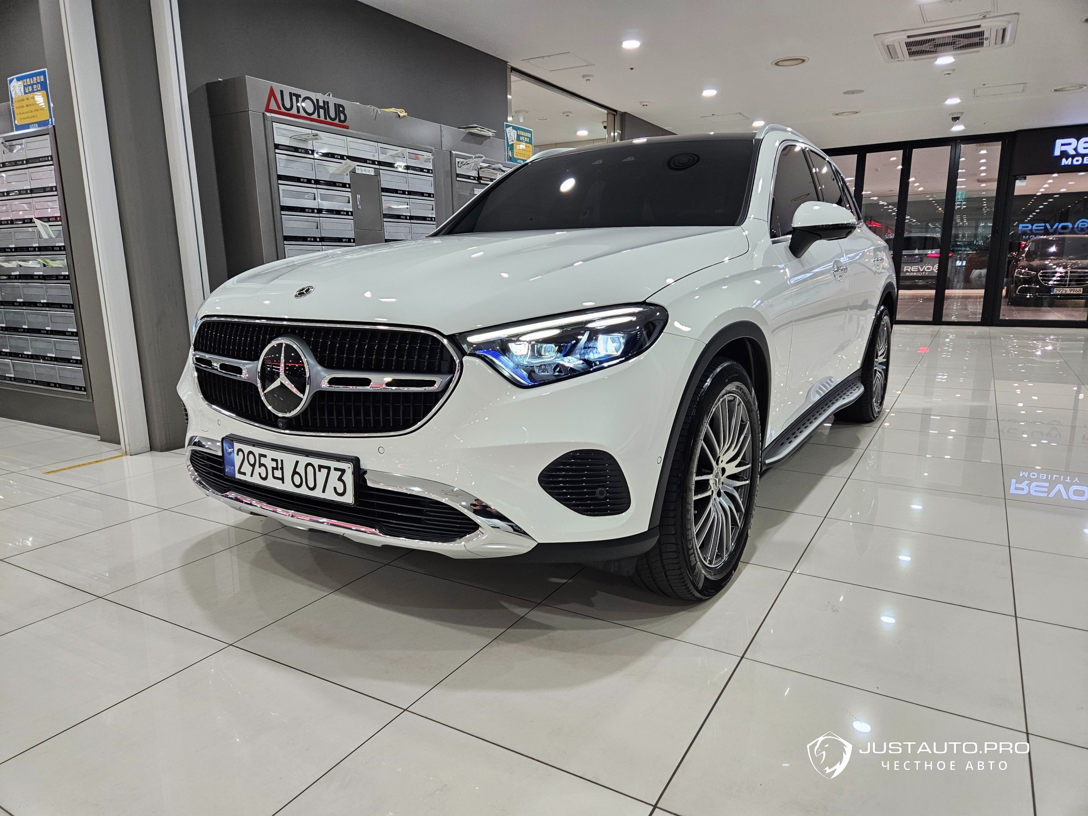 Автомобиль Mercedes-Benz GLC-Class