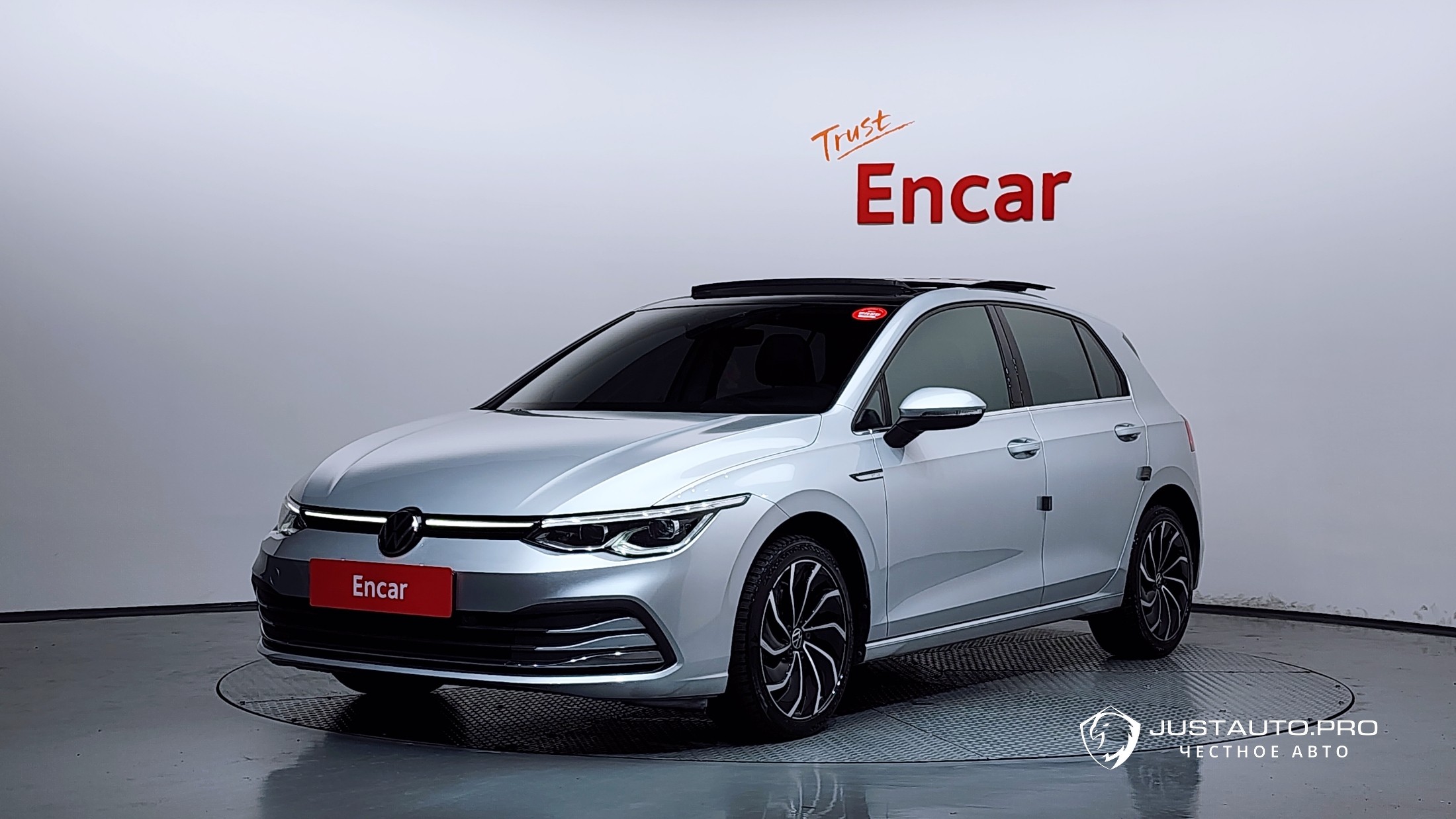 Автомобиль Volkswagen Golf