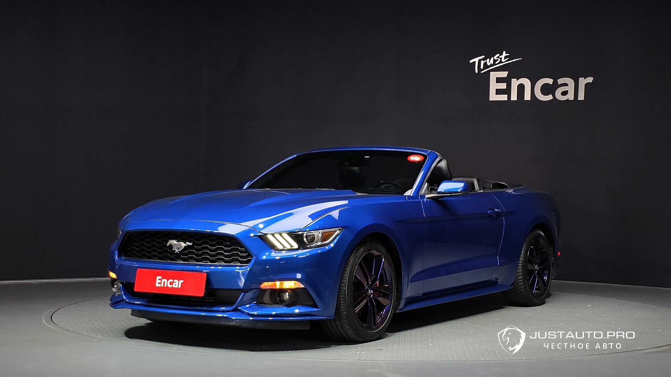 Автомобиль Ford Mustang