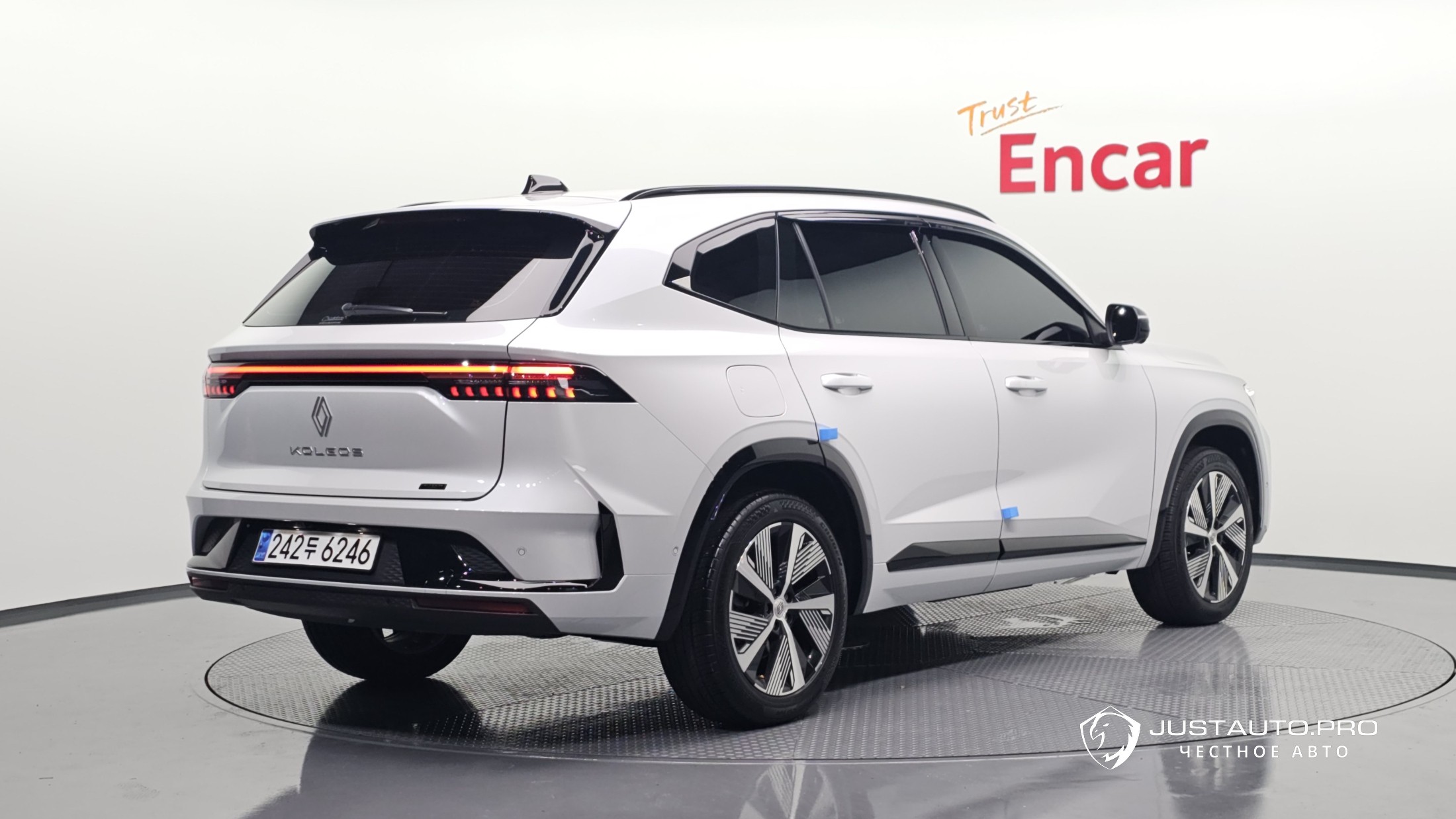 Автомобиль Renault-KoreaSamsung Grand Koleos