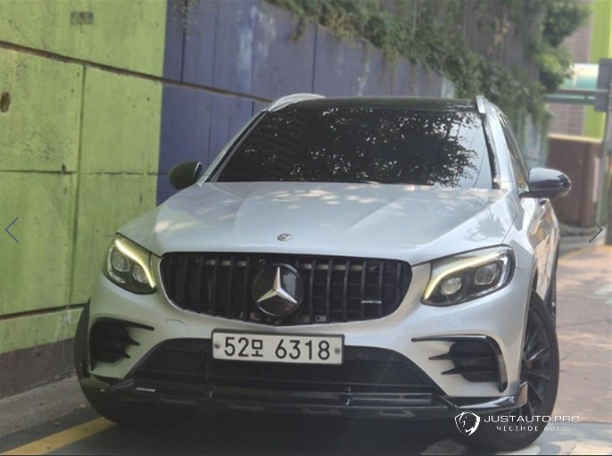 Автомобиль Mercedes-Benz GLC-Class