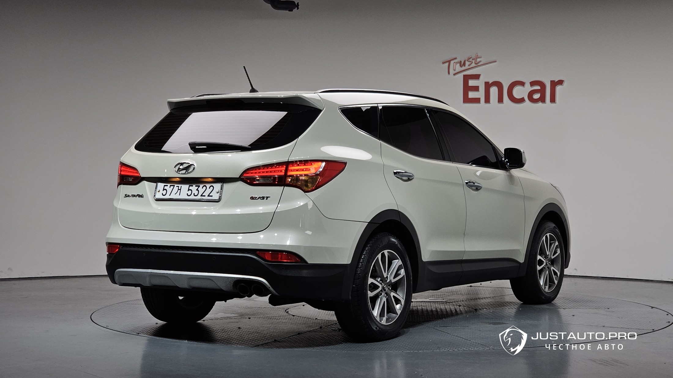 Автомобиль Hyundai Santafe