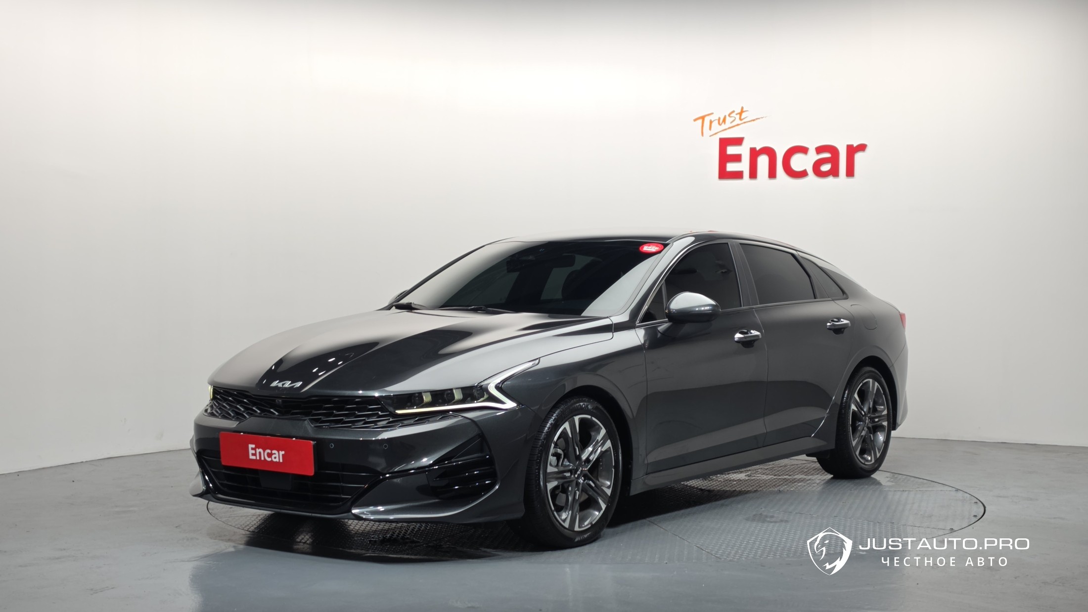 Автомобиль Kia K5