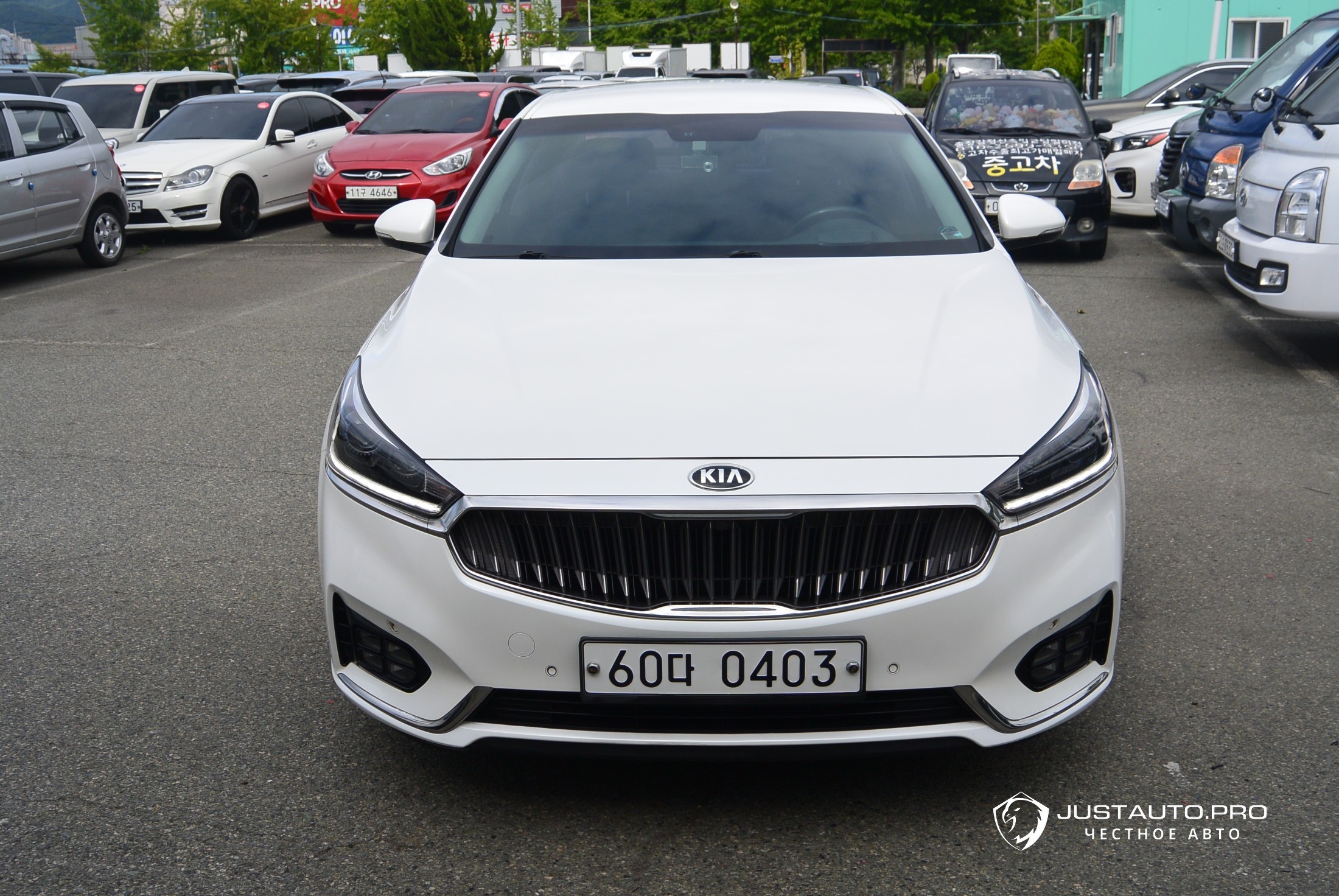 Автомобиль Kia K7