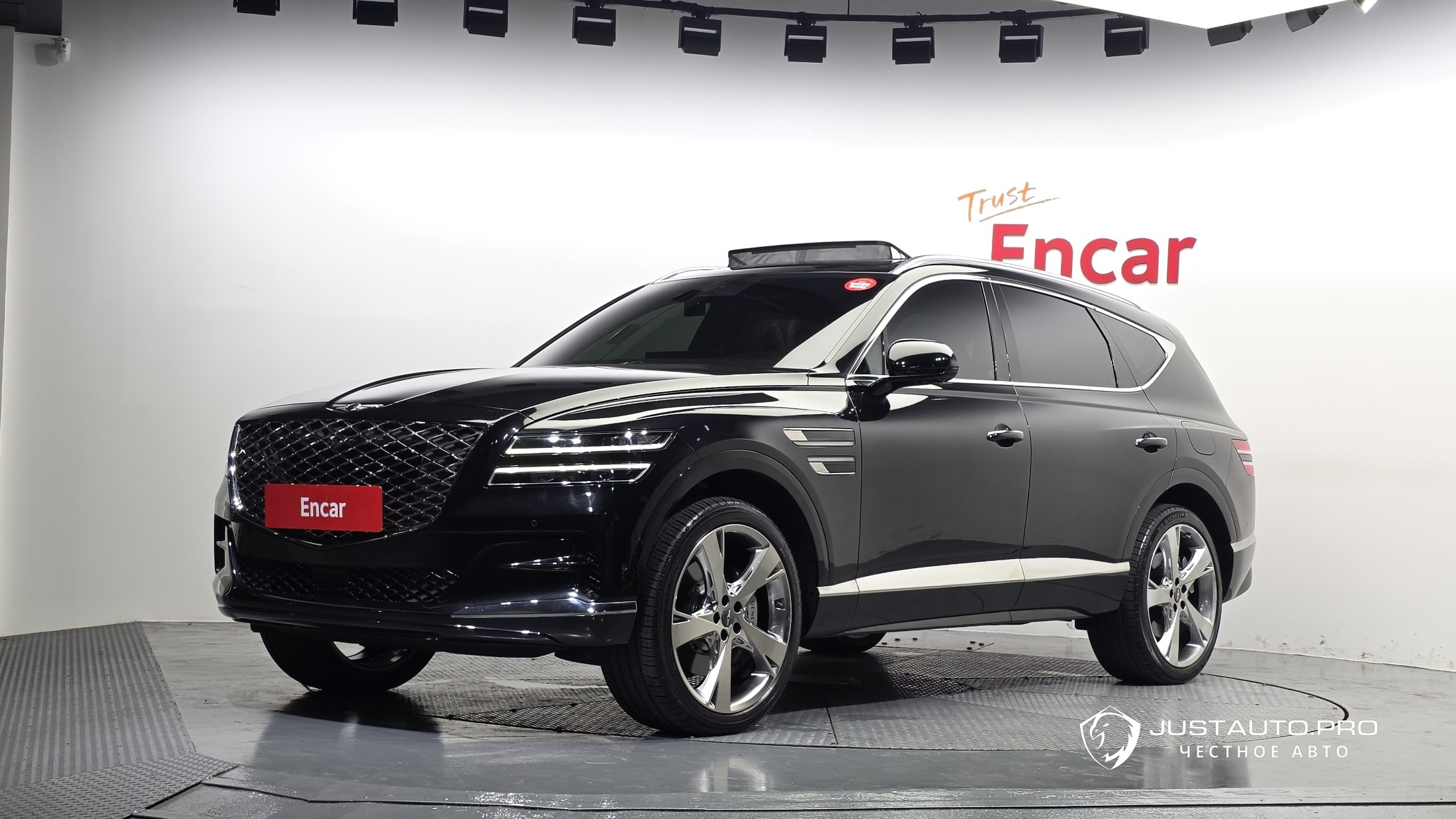 Автомобиль Genesis GV80