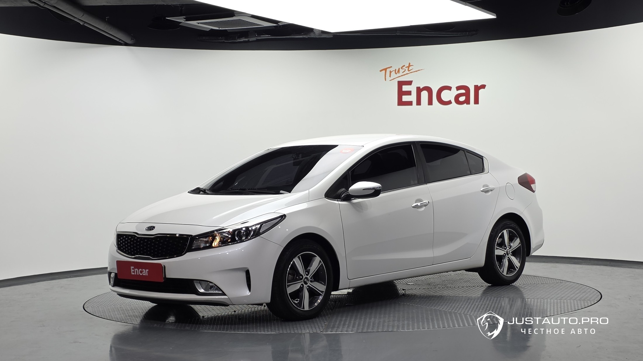 Автомобиль Kia K3