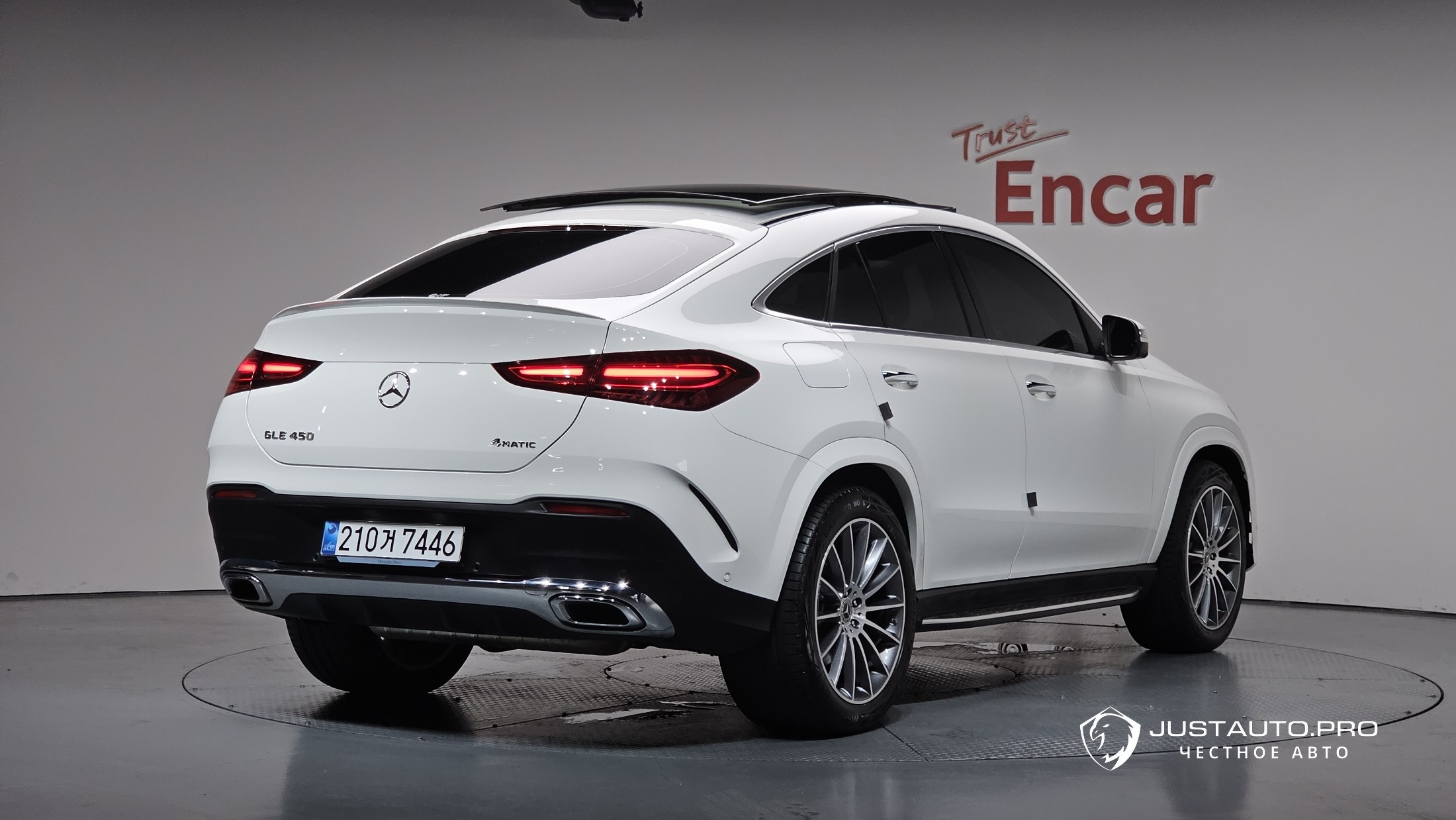 Автомобиль Mercedes-Benz GLE-Class